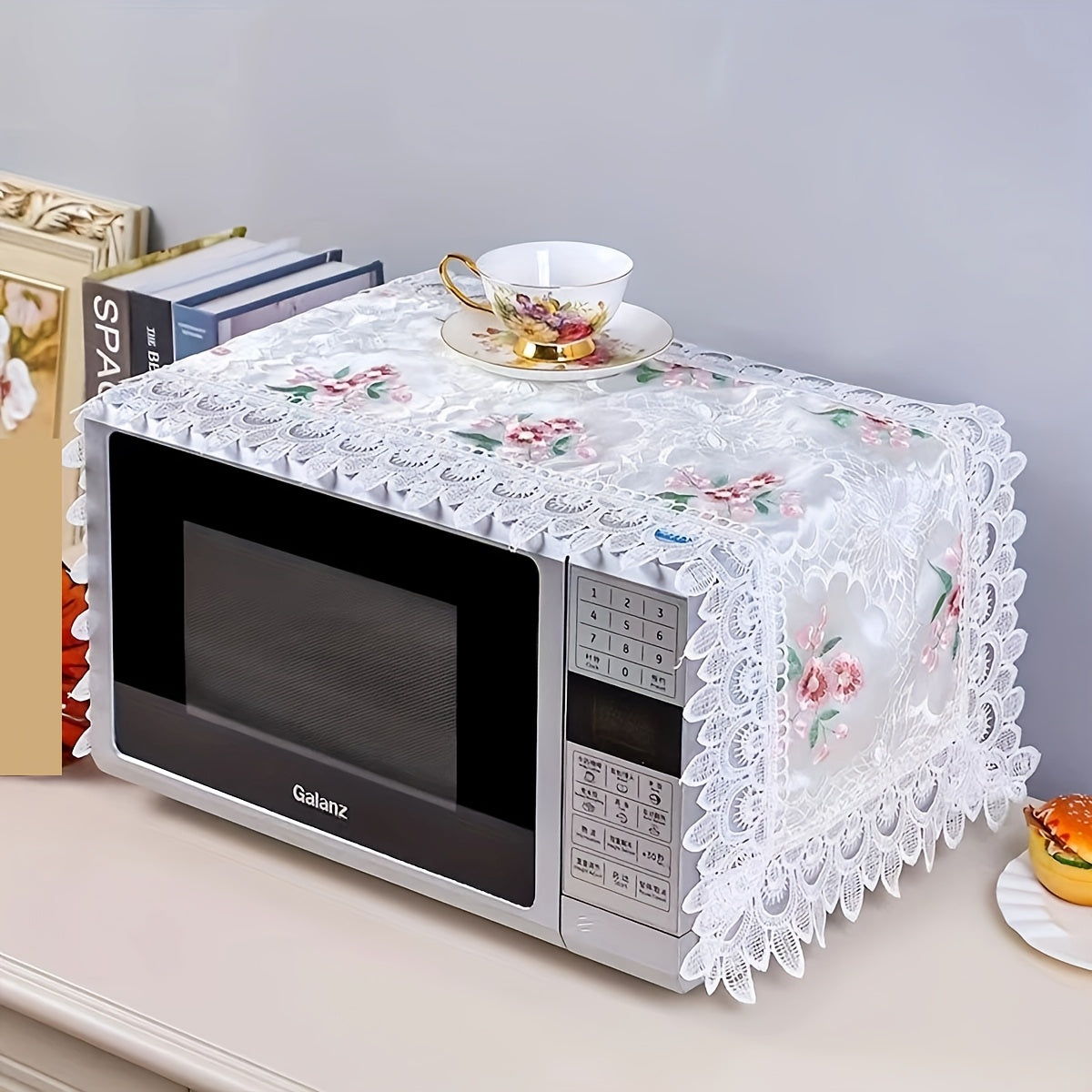 Yevropa uslubidagi dantel mikroto'lqinli pechka qopqog'i, polyester changdan himoya qiluvchi, gullar dizayni bilan, batareya talab qilinmaydi. mikroto'lqinli ovqat qopqog'i