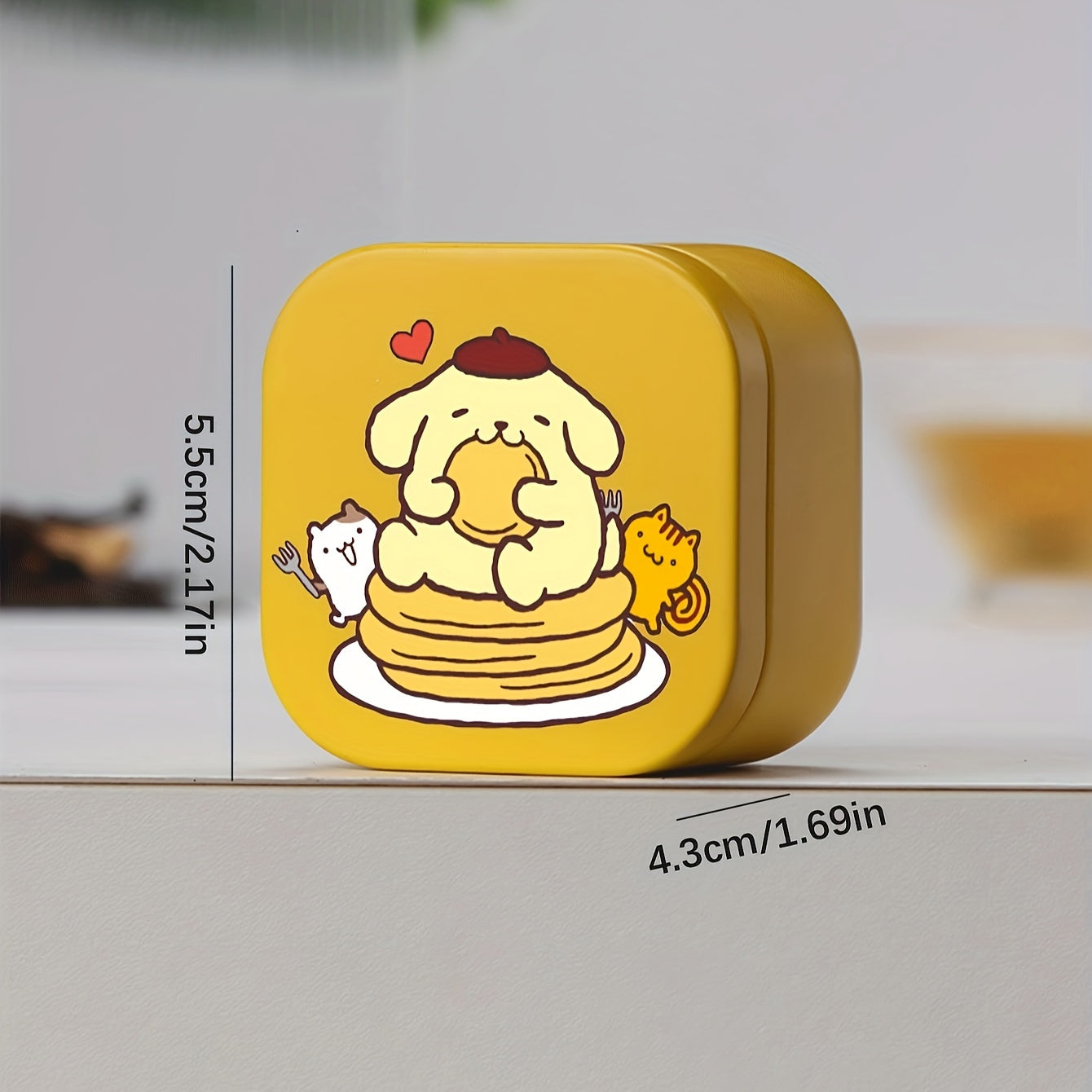 Sanrio Hello Kitty va Do'stlar Kvadrat Metall Saqlash Qutisi, Yorqin Ko'p Rangli, Suvga Chidamli Bo'lmagan Stol Tashkiliy Qutisi Zargarlik, Marvaridlar, Shirinliklar Uchun, Hello Kitty, My Melody, Kuromi, Cinnamorollni O'z Ichiga Oladi