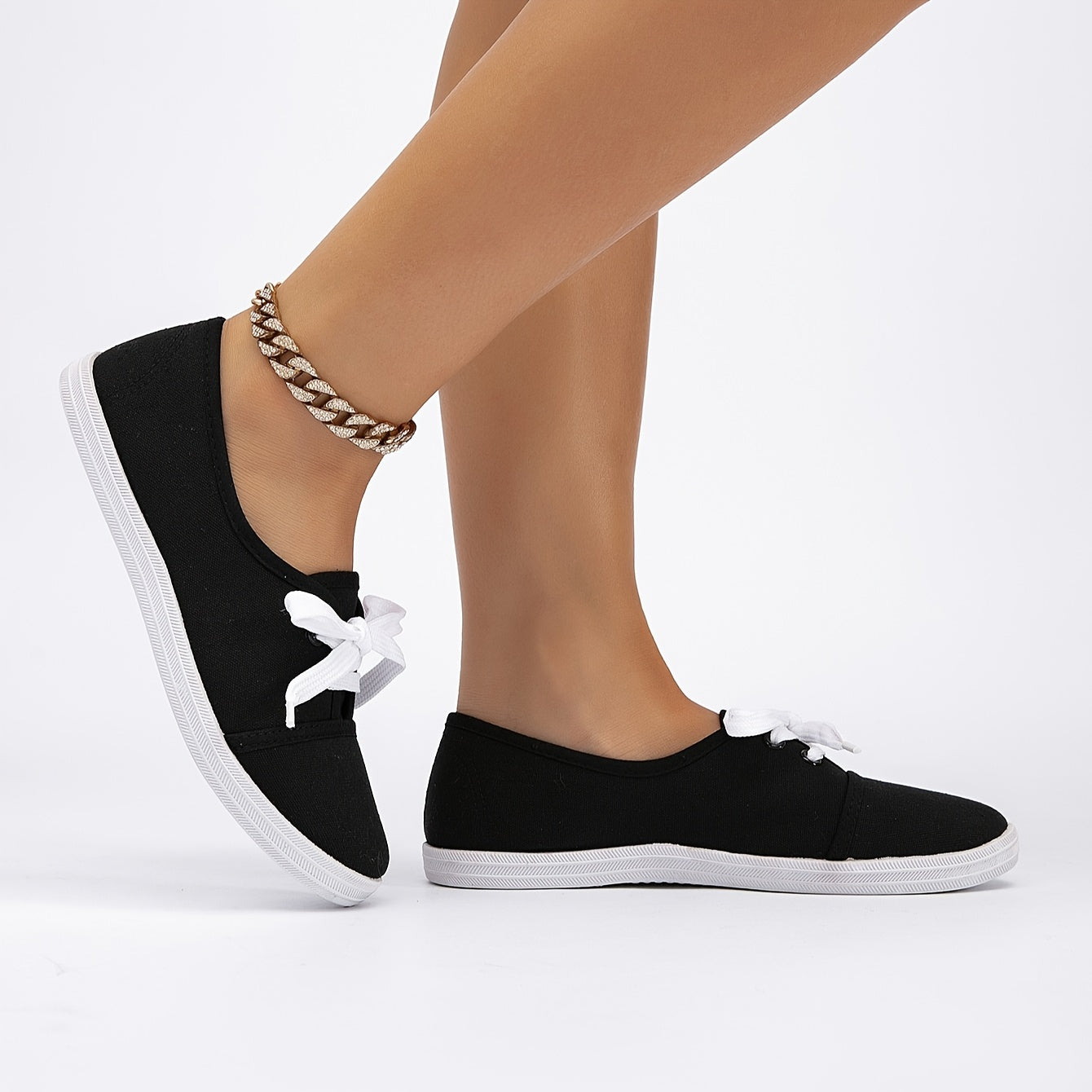 Unisex Casual Sneakers Solid Color Fabric Upper Low-Top Shoes