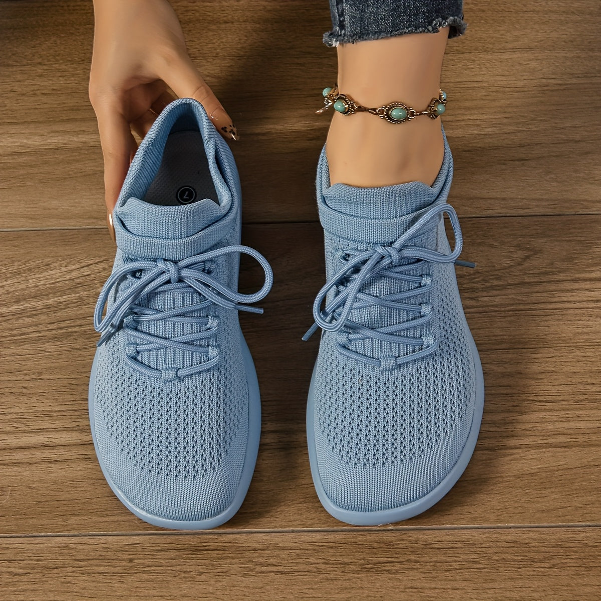 Women's Casual Low Top Lace Up Walking Shoes Breathable Non Slip Fabric