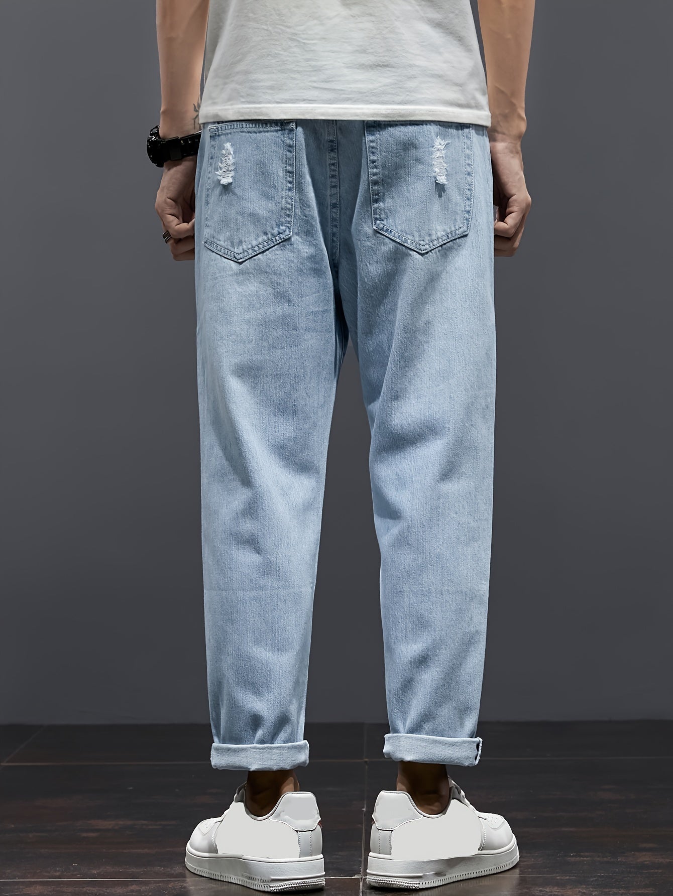 Yoz 2024 Erkaklar uchun Distressed Denim Jeans: To'g'ri oyoq, keng kesim, cho'ziladigan bel, zamonaviy kesilgan tasodifiy shimlar, yirtilgan tafsilotlar bilan, mashinada yuvish mumkin.