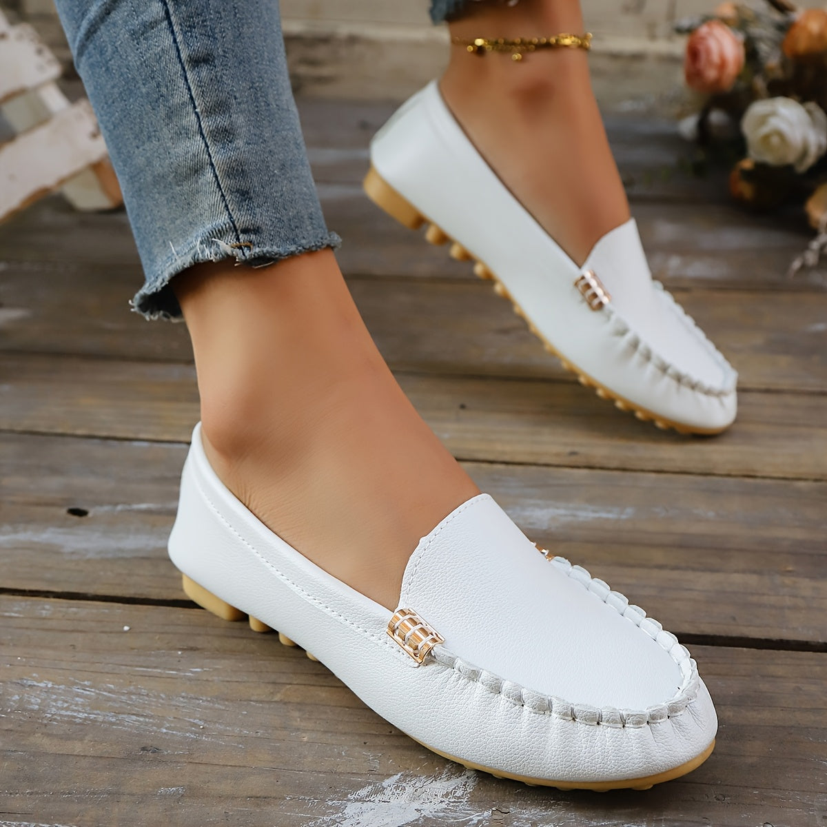 Women's Slip-On Flats Leather PU Round Toe Breathable Casual Formal Shoes