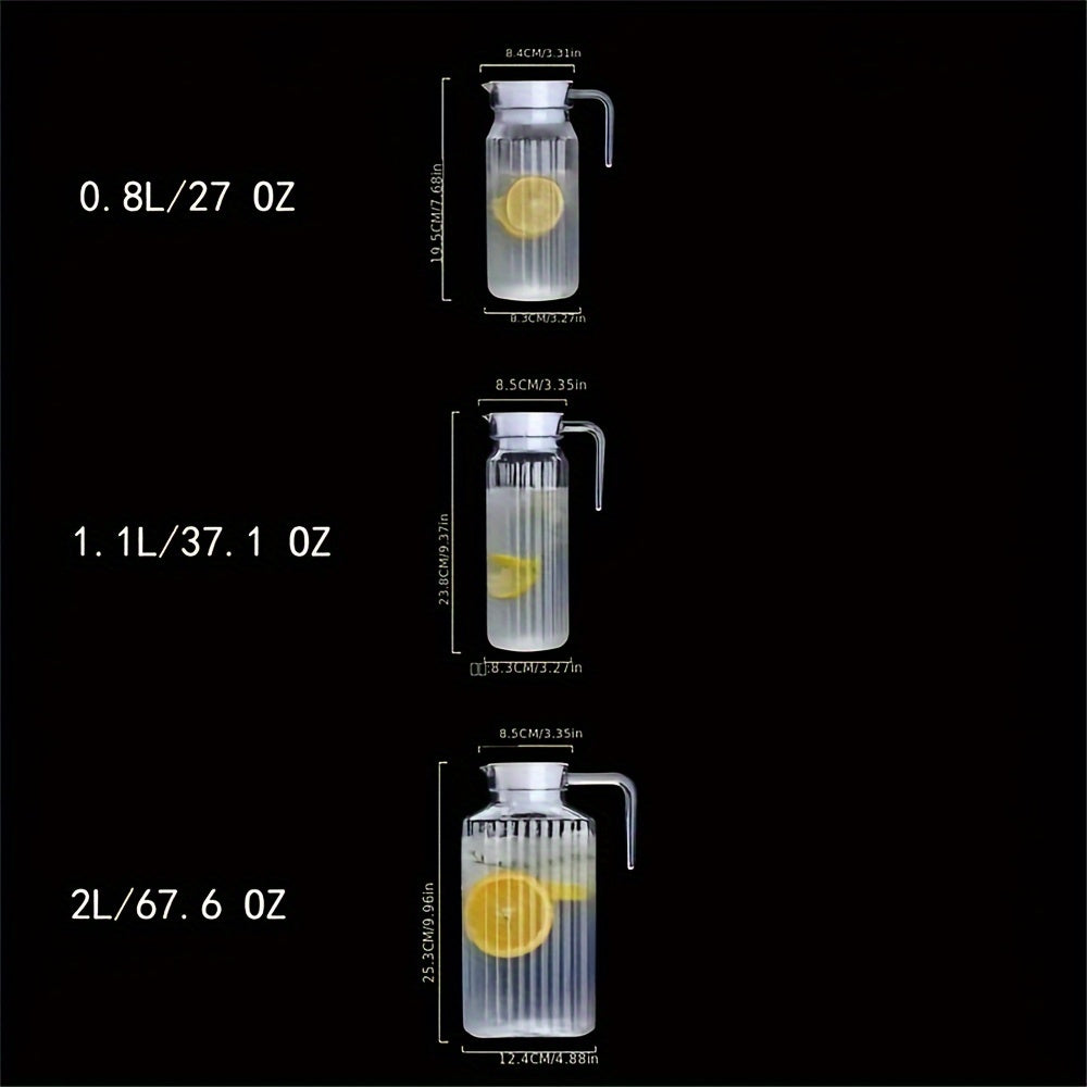 Горшок с вертикальным рисунком и прозрачной белой крышкой из поликарбоната.