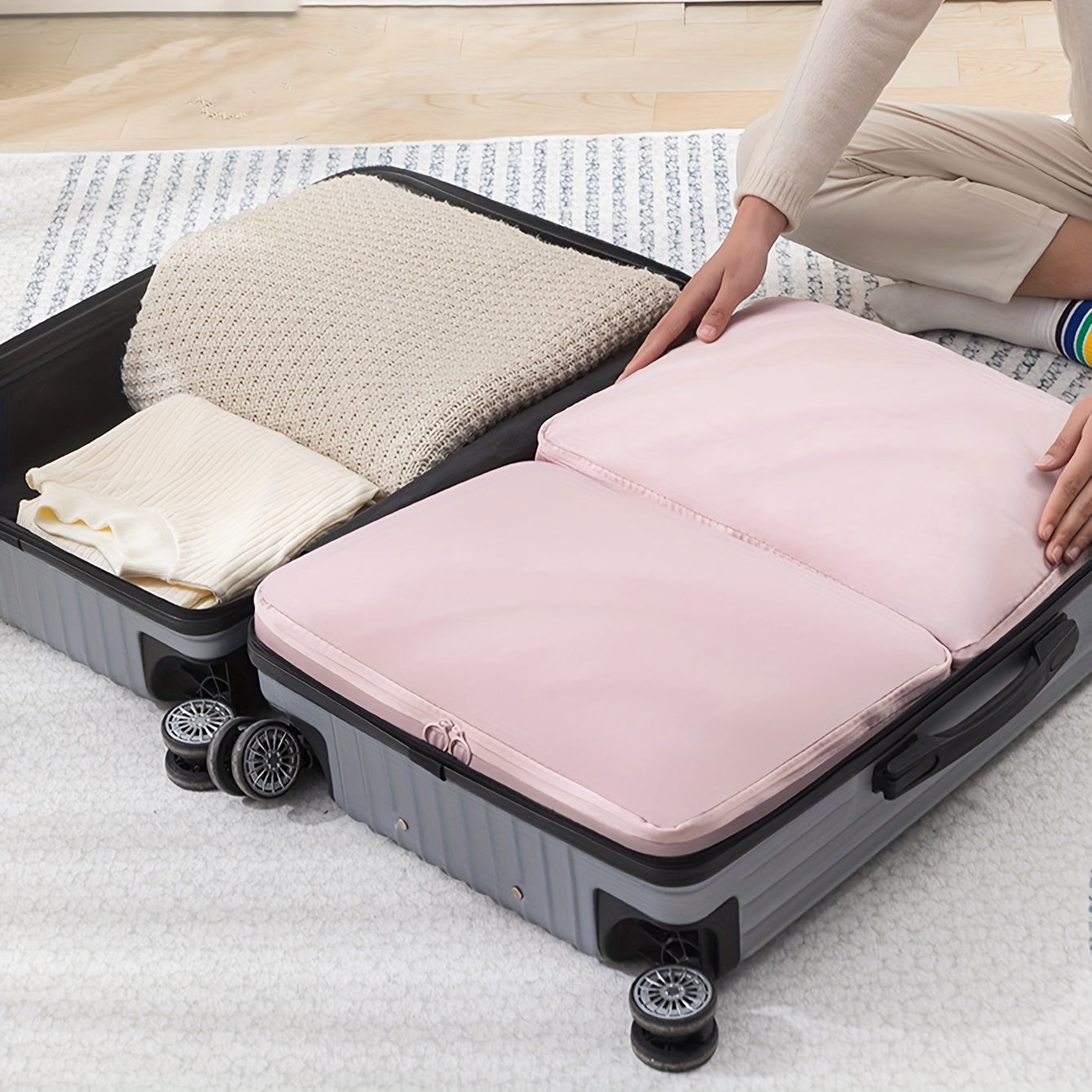 Ikki qatlamli katta sig'imli ko'p funksiyali jun kurtkasi va yostiq saqlash sumkasi