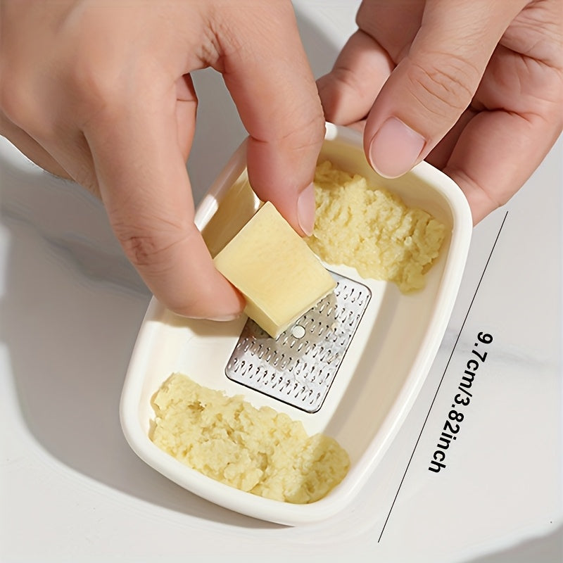 Qattiq po'latdan yasalgan tishli maydalagich oshxonada tez loyni olib tashlash uchun, zanjabil, sarimsoq va boshqa oziq-ovqatlar uchun mos. Oziq-ovqat xavfsiz dizayn va oson ushlash uchun tutqich bilan jihozlangan.