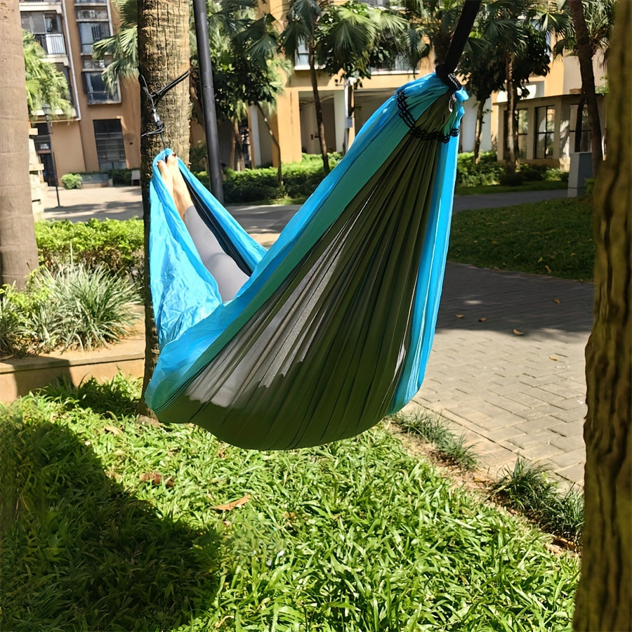 Yengil naylon parashyut matosidan tayyorlangan bitta kamping g'ildiragi, ochiq havoda sarguzashtlar va plyaj sayohatlari uchun mukammal, 199.58 KG gacha yuk ko'taradi.