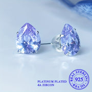 Chiroyli stud qoshniqlar, murakkab suv tomchisi dizayni bilan, 925 sterling kumushdan tayyorlangan. Ushbu gippoallergen qoshniqlar ajoyib ko'k zirkoniya bilan bezatilgan, to'ylar va partiyalar uchun mukammal. Ayollar uchun ideal.