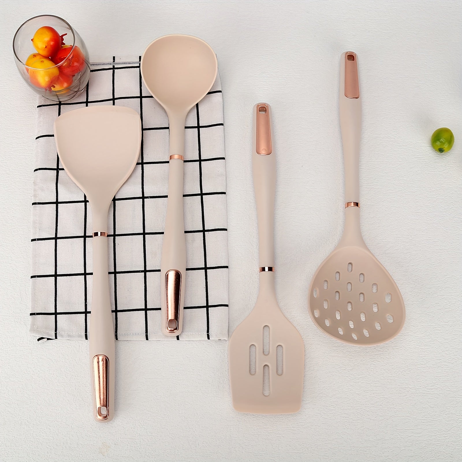 Silicone Kitchenware Set 7 Pieces Non-Stick Spatula Soup Spoon Leak Scoop