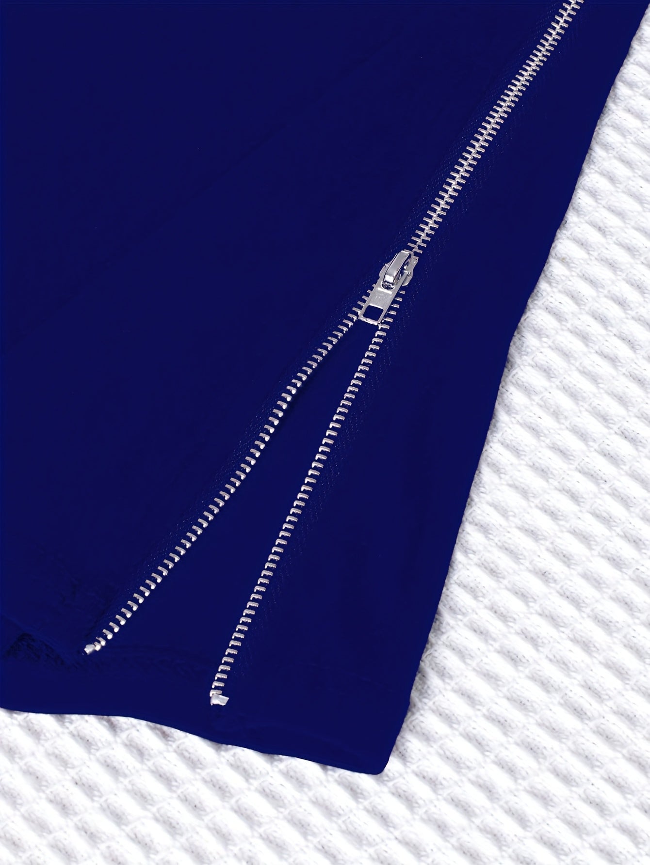 Plus Size Women's Short Sleeve T-Shirt with Zipper Breathable Red