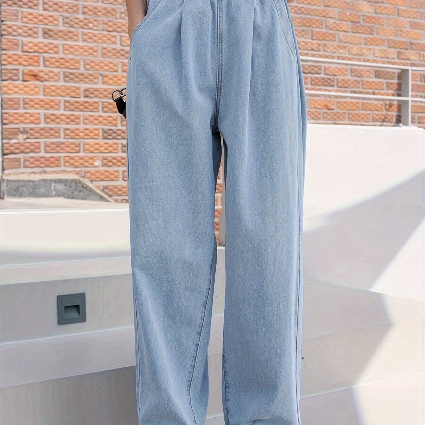 Plus Size Women Loose Straight Leg Jeans with Multiple Pockets Denim Pants for Casual Wear