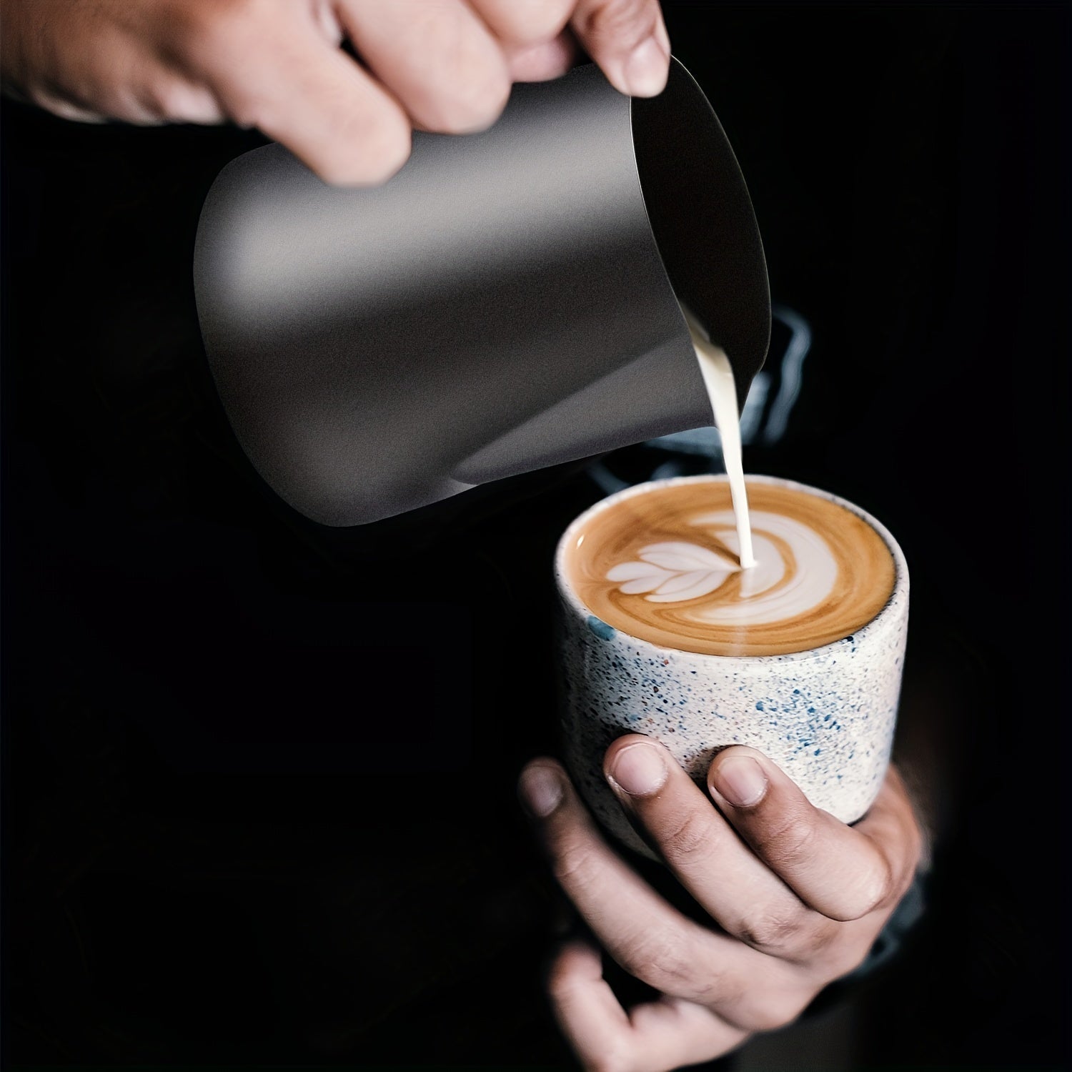 Taza de café de acero inoxidable de 20oz con espumador de leche y aguja para flor de extracción