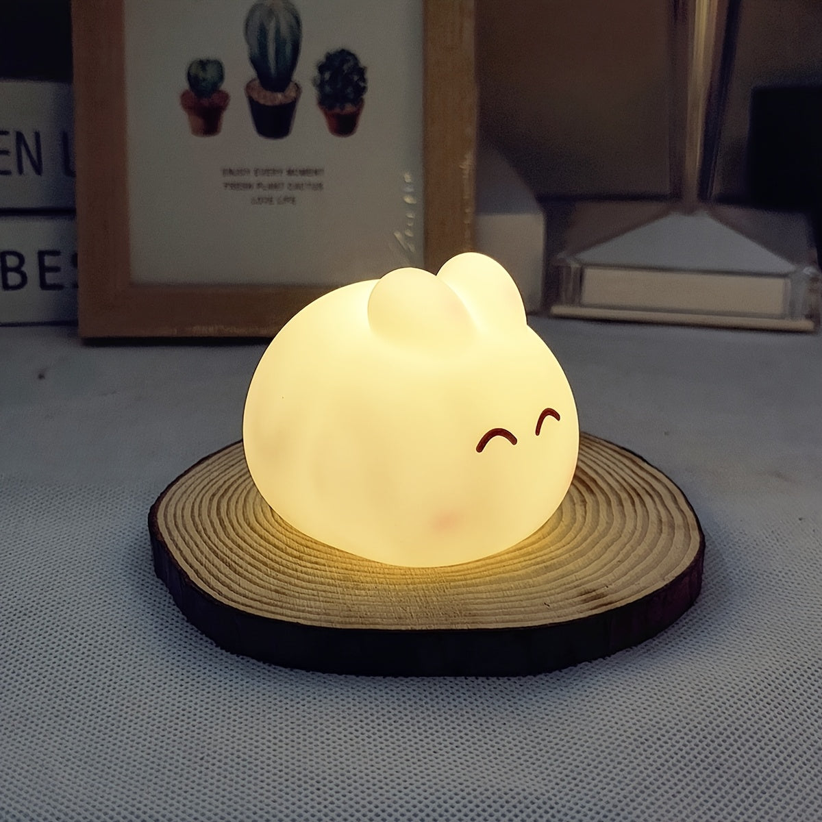 Luz nocturna LED de dibujos animados linda, alimentada por batería con interruptor para decoración de la habitación infantil