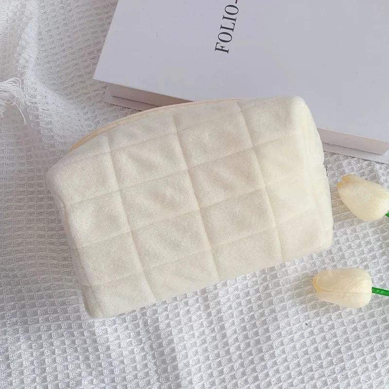 Large Capacity Solid Color Velvet Pencil Case for Girls and Office Use