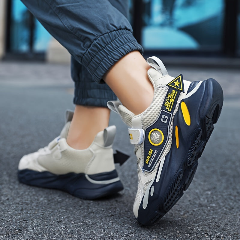 Yigitlar uchun tarmoqli sport poyabzali, pastki yuqori, nafas oladigan, kundalik yurish uchun, bahor va kuz uchun