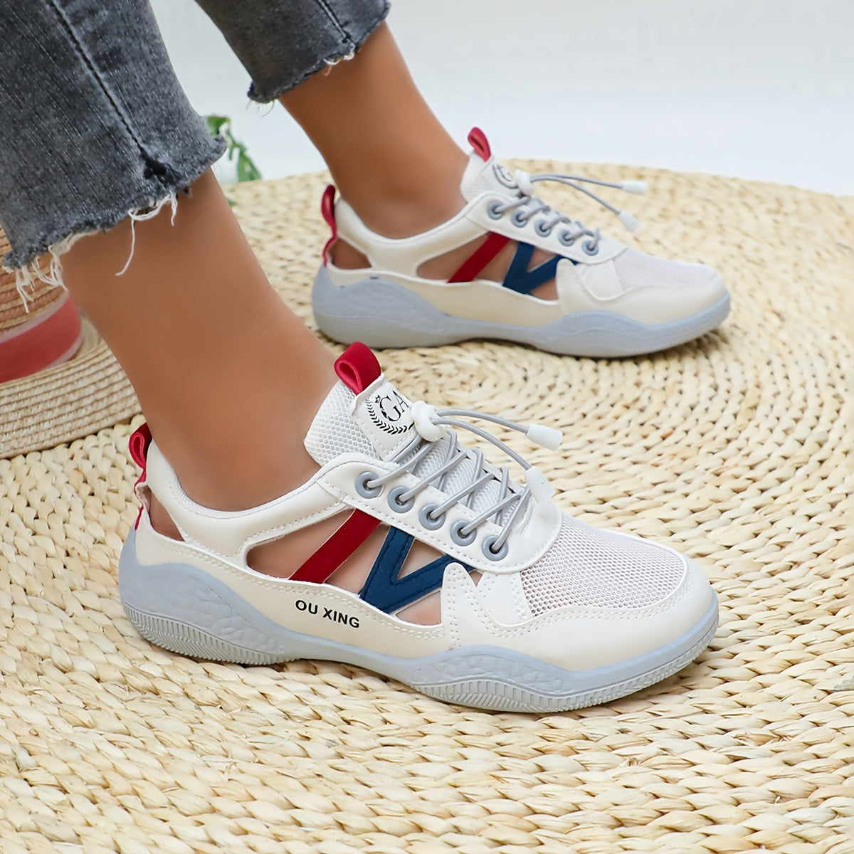 Women's Casual Sneakers Low-Top Lace-Up Breathable Fabric Comfortable Shoes