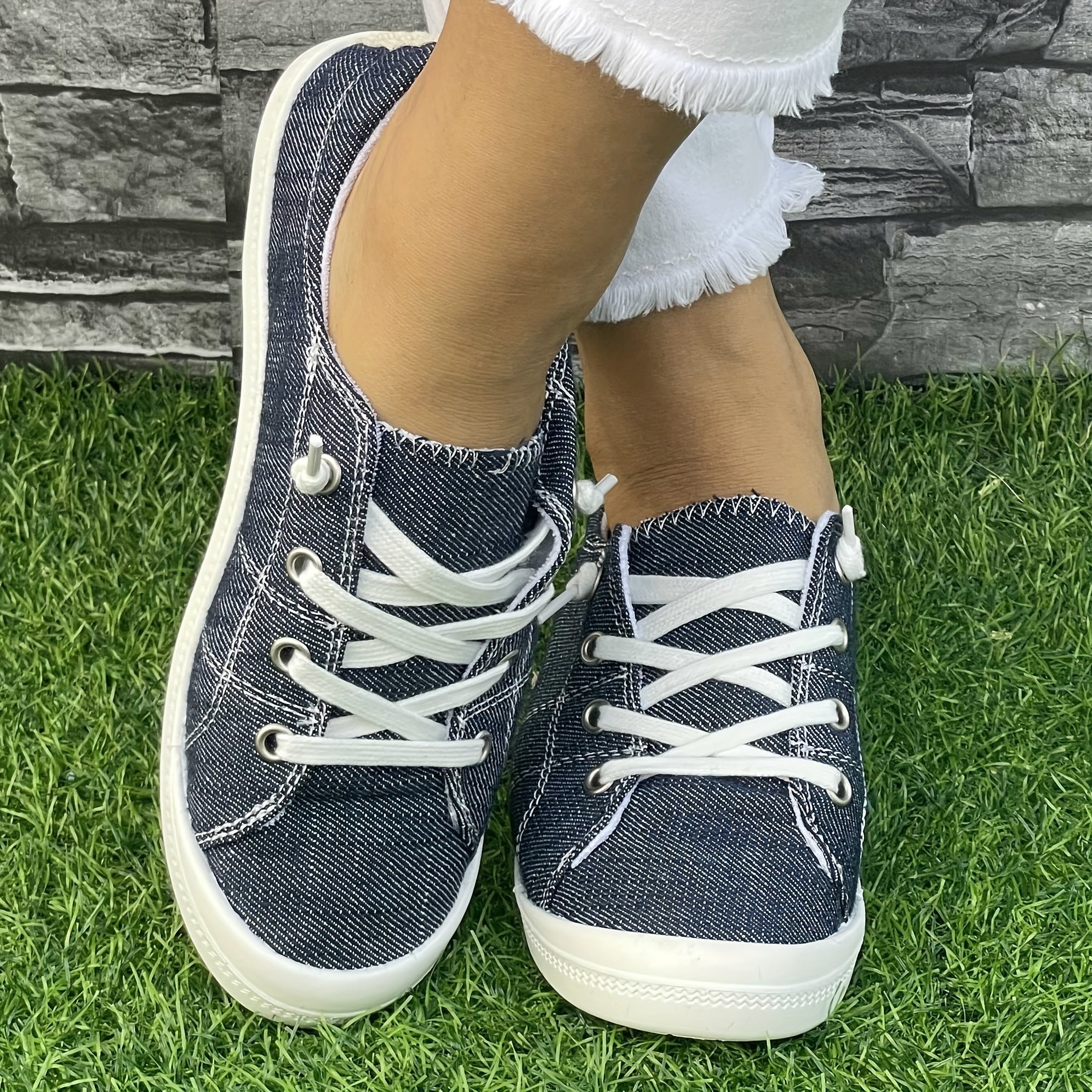 Women's Casual Solid Color Fabric Outdoor Work Shoes All-Season Lightweight