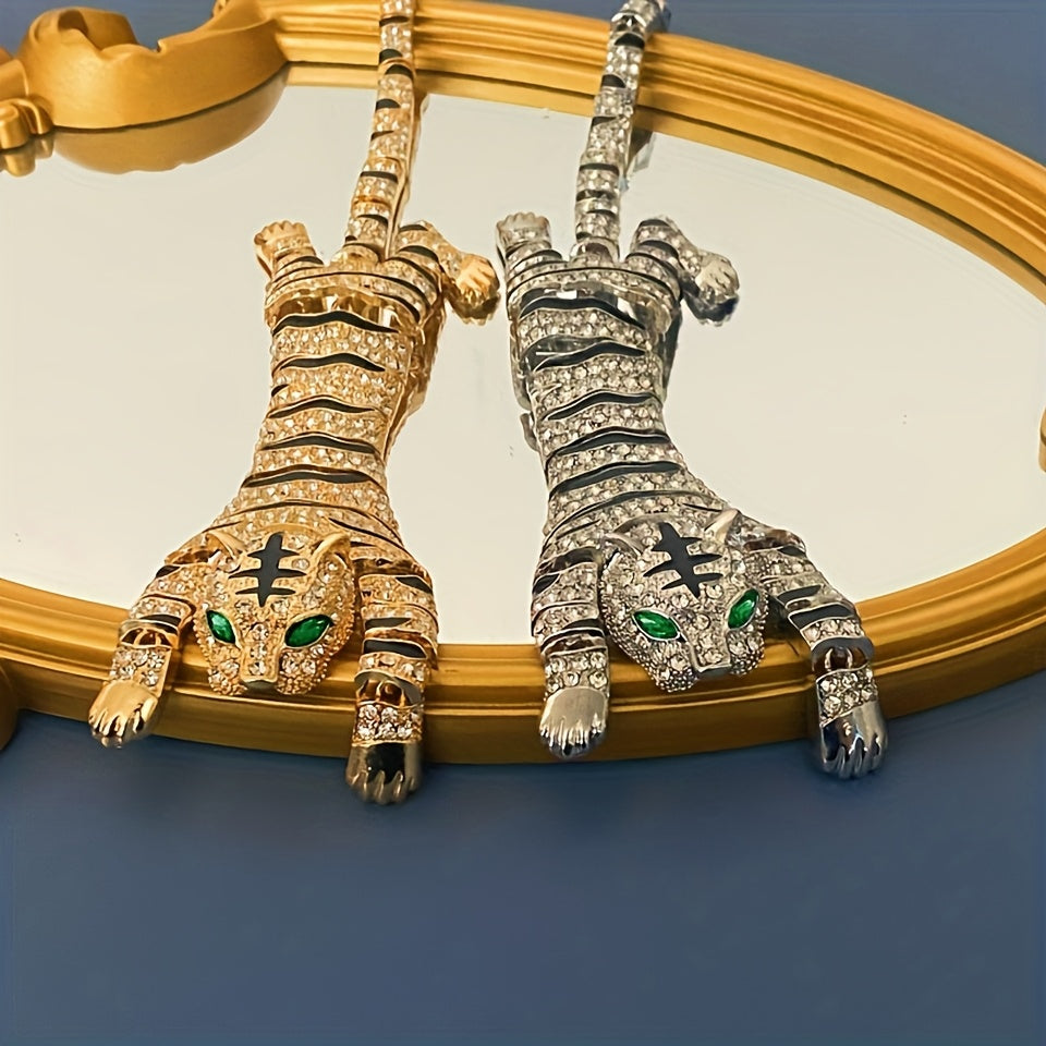Vintage Tiger Design Brooch with Movable Joints and Exaggerated Diamonds