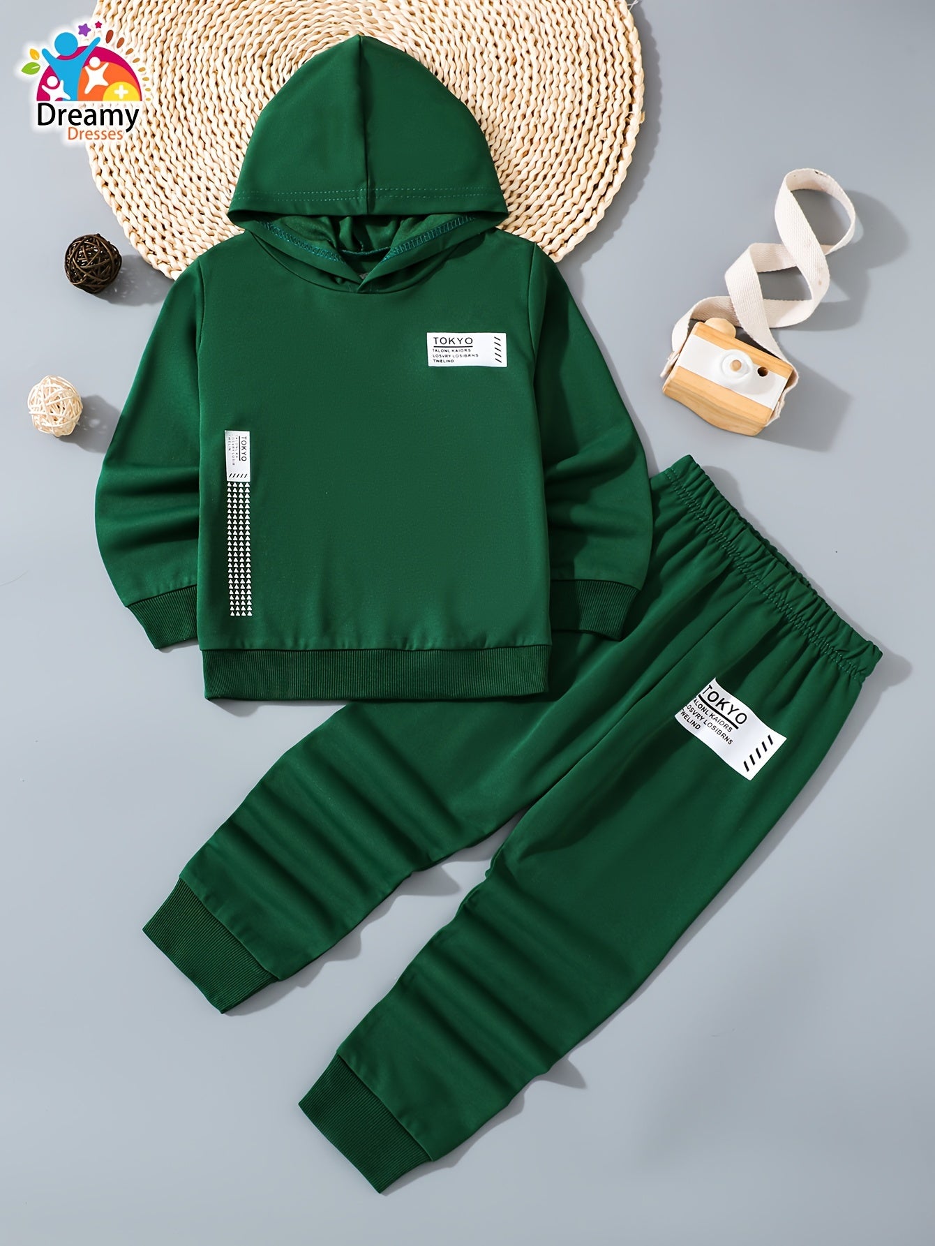 Boys' 2-Piece Hoodie and Sweatpants Set with Tokyo Letter Print for Spring and Fall