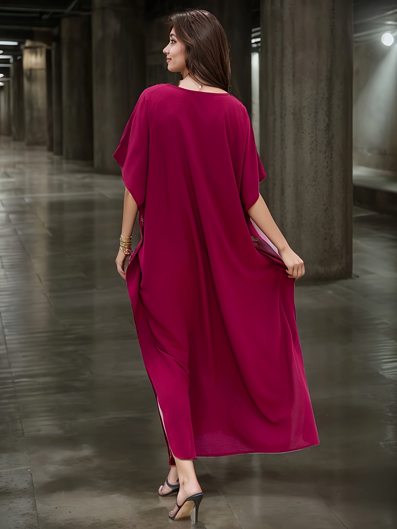 Ayollar uchun katta o'lchamli tikilgan batwing qo'lqopli V-shakllı maksi kiyi