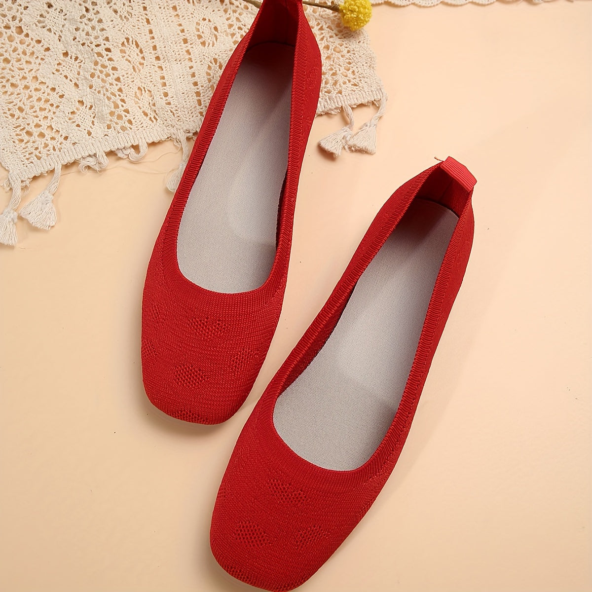 Women's Solid Color Knitted Flats with Lightweight Soft Sole for Daily Wear