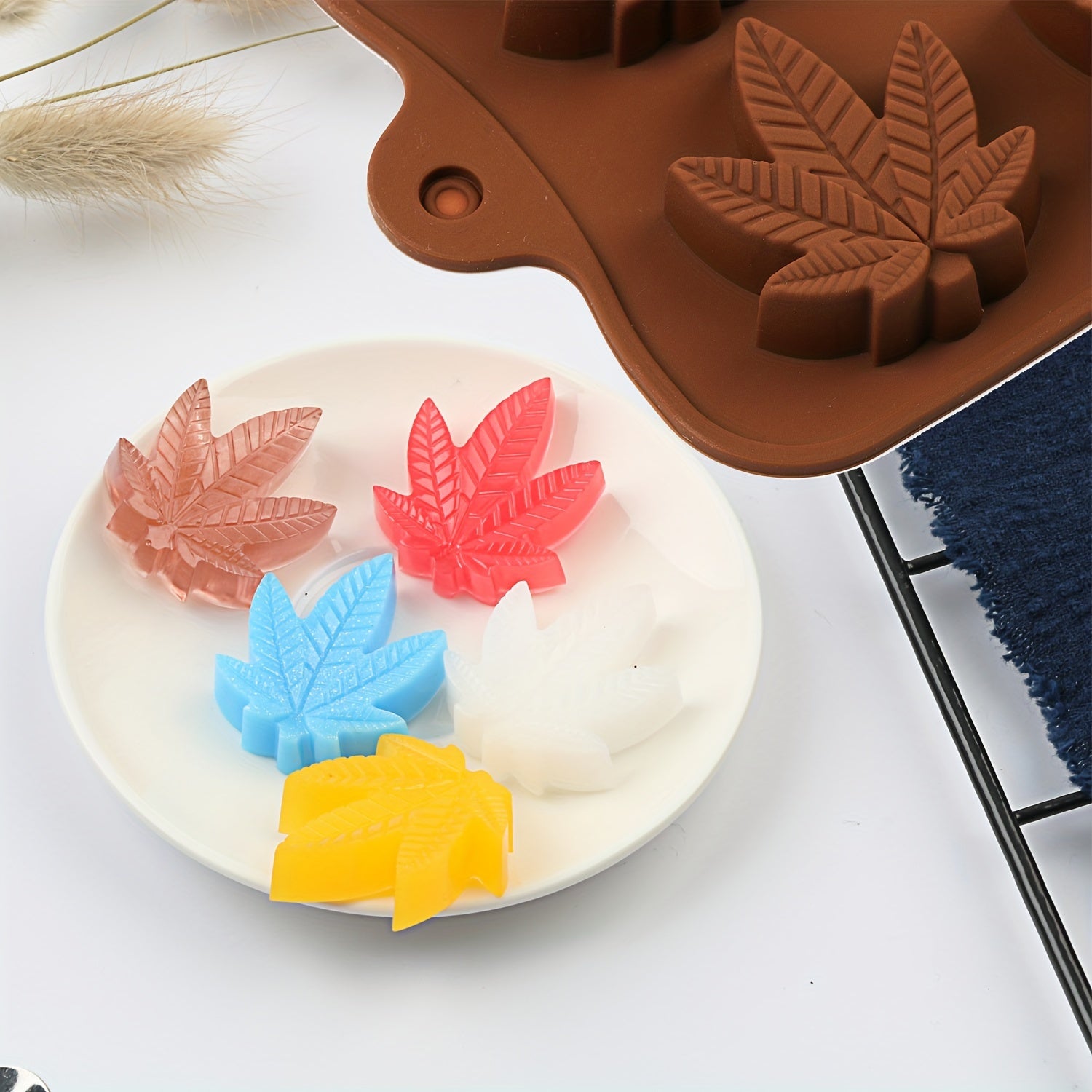 Juego de moldes de hojas de silicona para chocolates, caramelos y helados, de grado alimenticio, libre de BPA, para dulces navideños