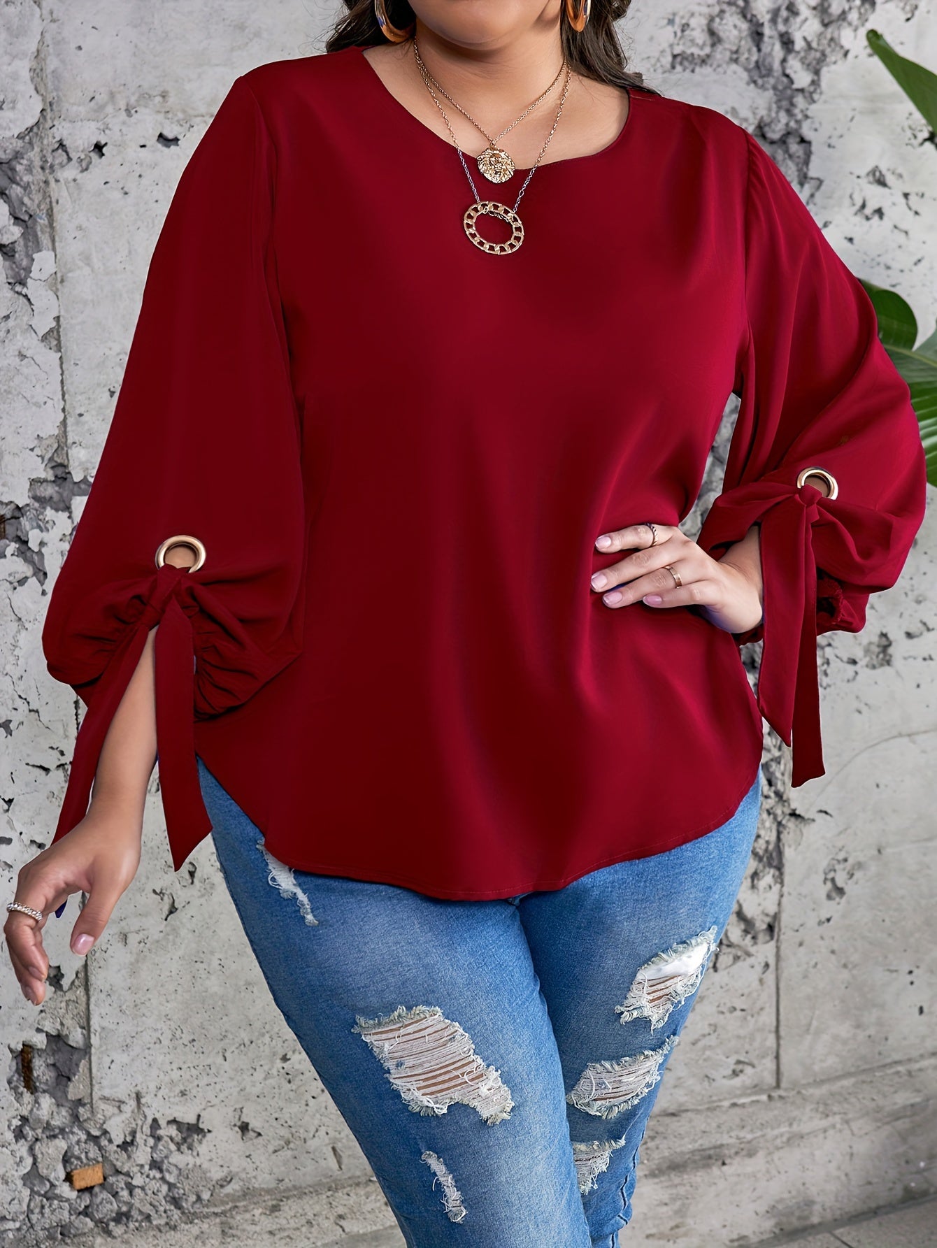 Plus Size Women's Casual Top with Solid Colors Lantern Sleeves Round Neck