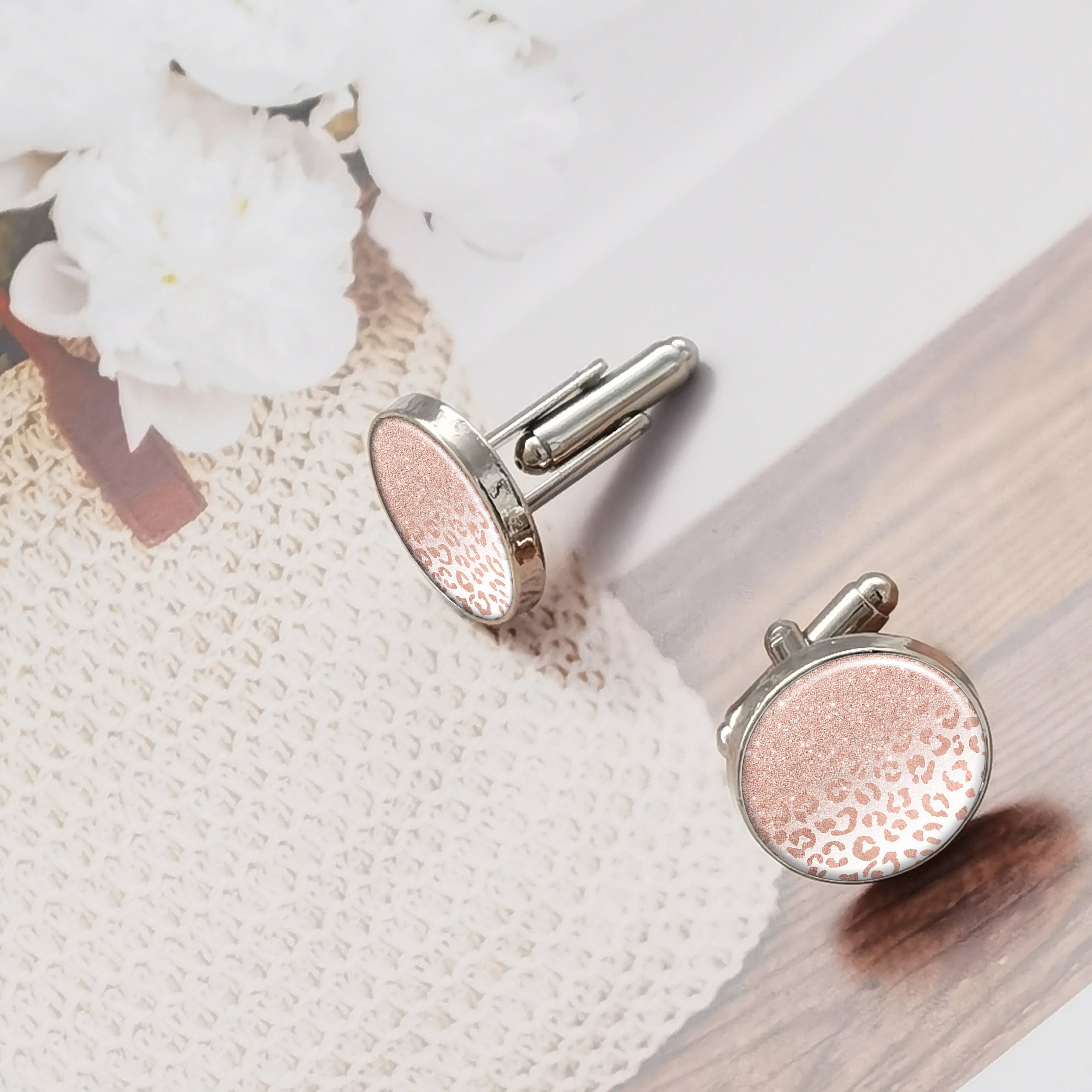 Set of 2 Unisex Metal Cufflinks Round Glitter Leopard Ombre Pattern Elegant Tuxedo Shirt Accessories