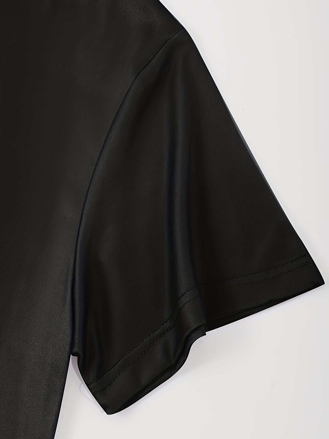 Women's Short Sleeve Pajama Set with Hearts Butterflies and Four-Leaf Clovers Pattern Summer Sleepwear Lounge Wear