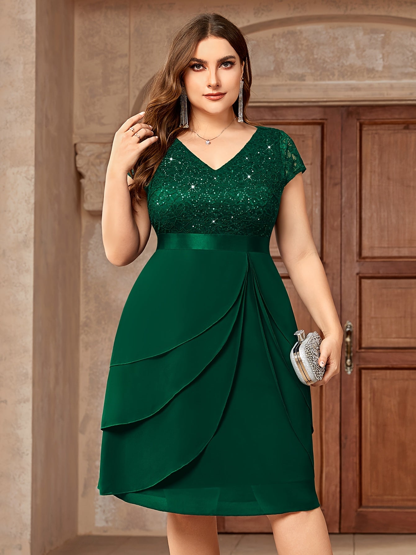 Plus Size Women's Formal Lace Dress with Tiered Chiffon Skirt