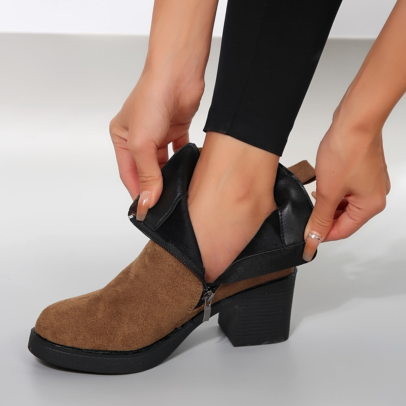 Women's Deer Chunky Heel Ankle Boots Black Non-Slip Warm Lined Short Boots