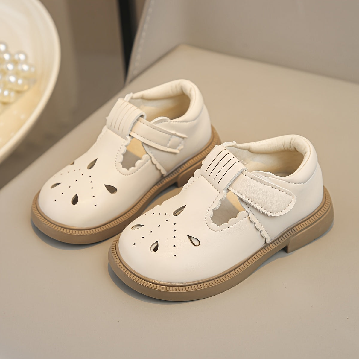 Girls Flats Spring Autumn Breathable Soft-Soled Princess Shoes Round Toe PU Comfortable