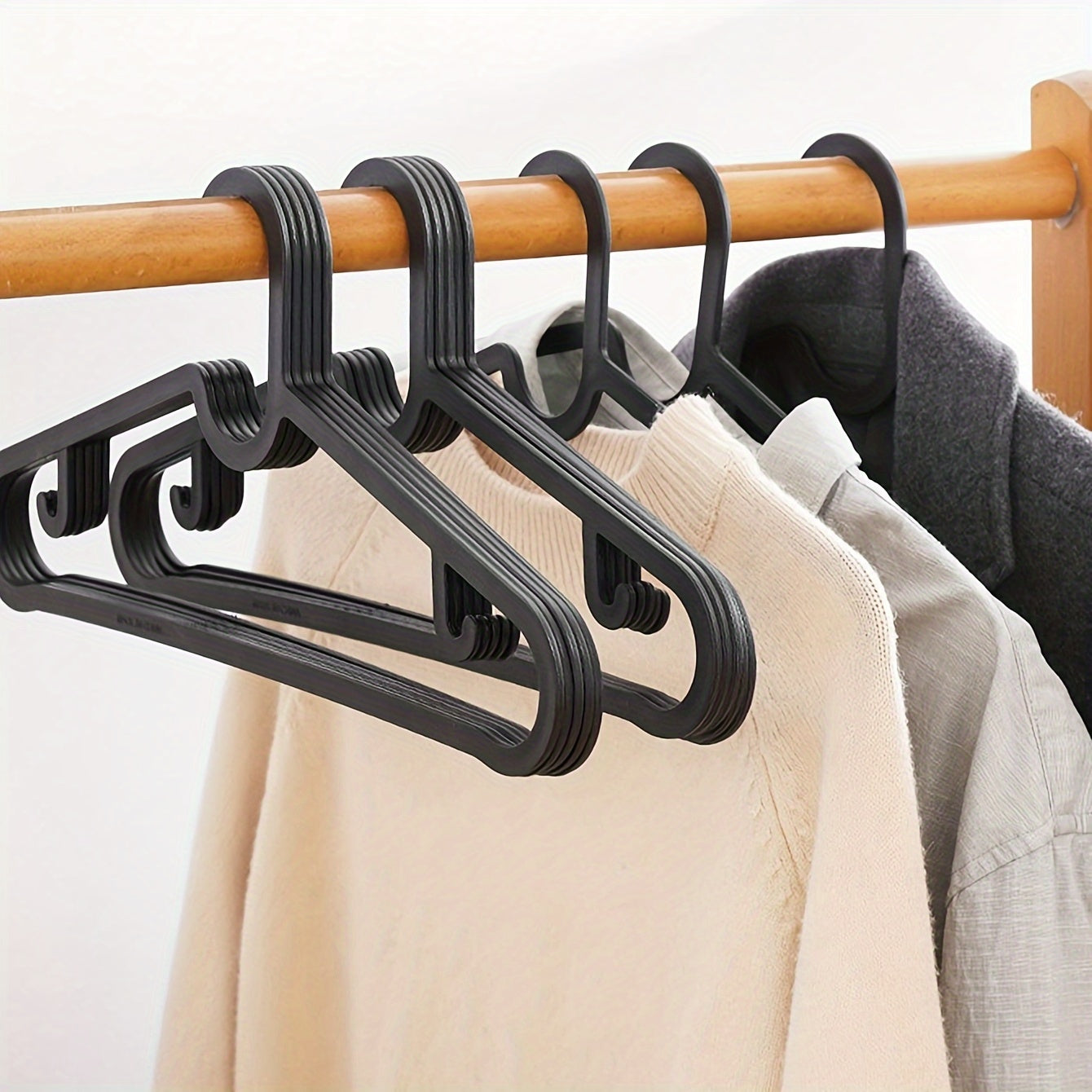 Set of 5 Black Non-Slip Hangers Space-Saving Garment Racks for Home and Dorm Use