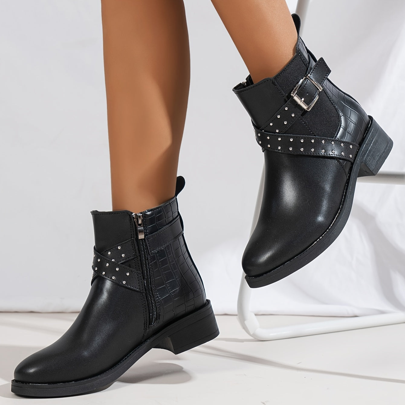 Women's Faux Leather Chelsea Ankle Boots Brown Round Toe Zipper Mid-Heel