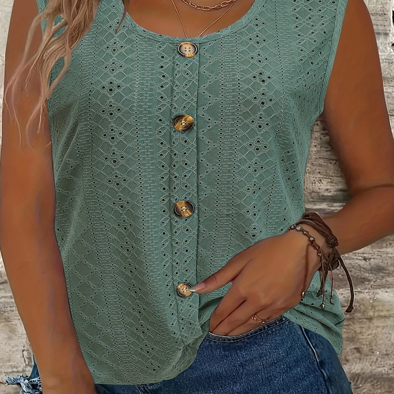 Блузка без рукавов для полных женщин белая полупрозрачная универсальная топ-слойка