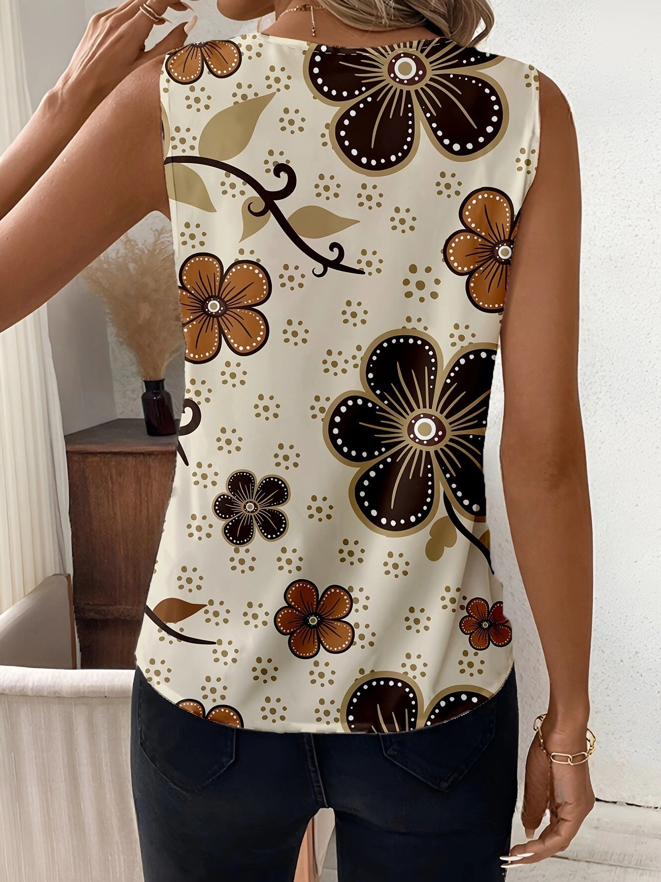 Plus Size Women’s Sleeveless Tank Top Floral Print V-Neck Summer Casual