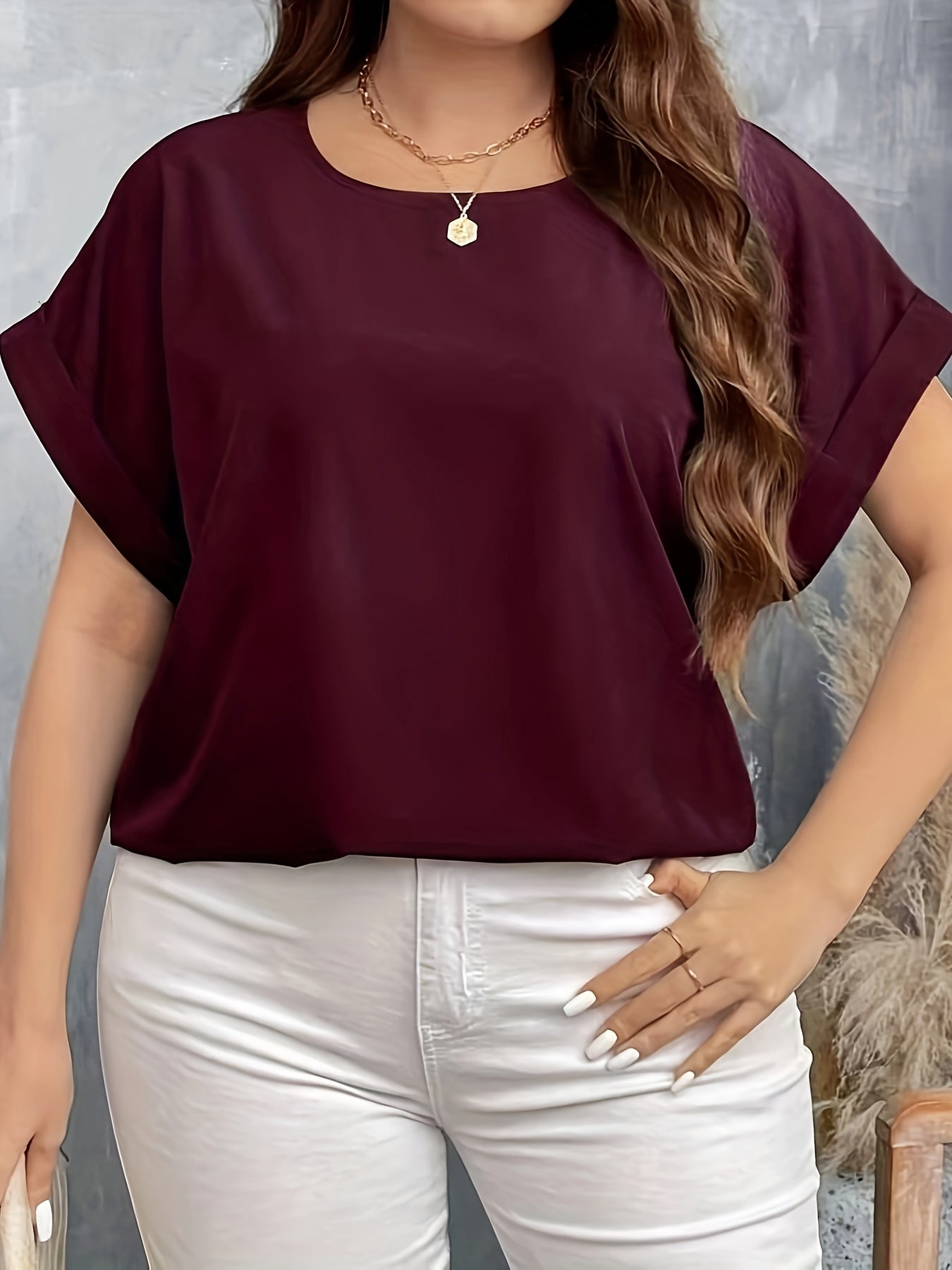 Camisa de mujer de talla grande en burdeos con hombro caído, top casual de manga corta