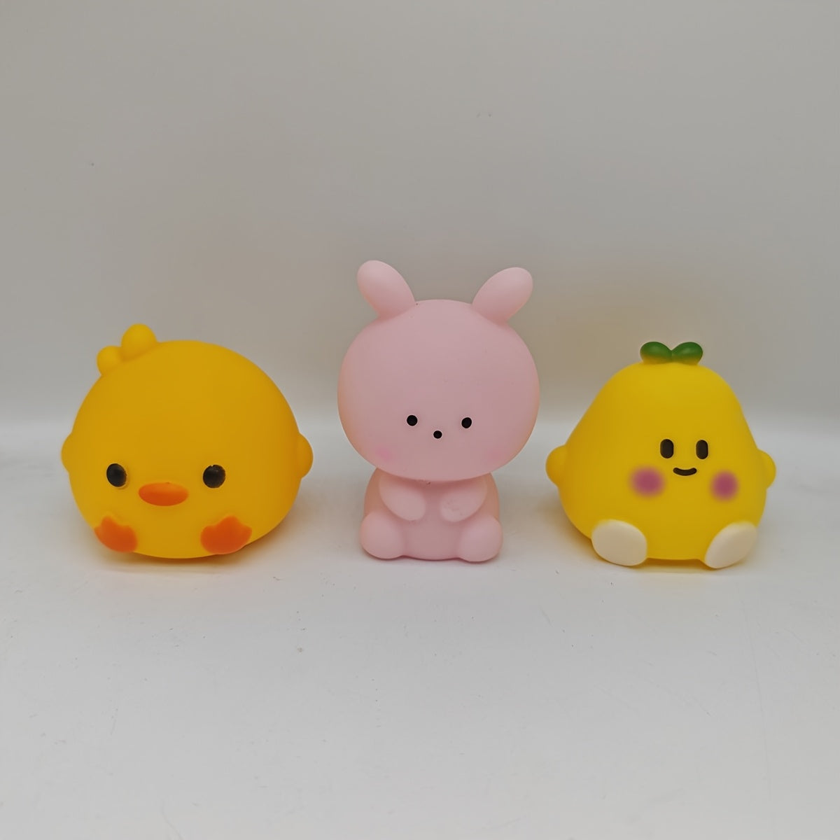 Pear Night Light Battery-Operated with On/Off Switch for Holiday Parties and Gifting