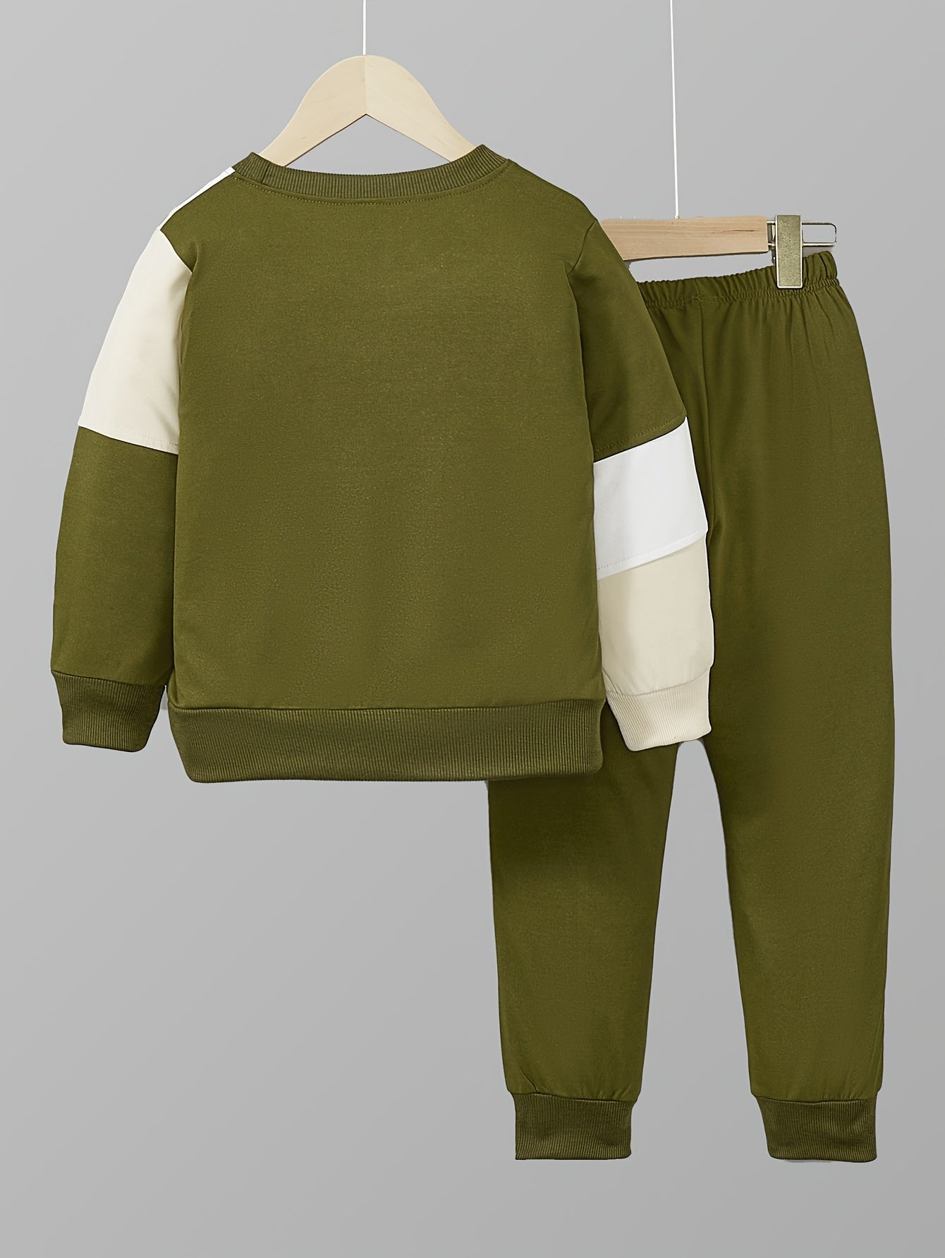 Traje con letras entrelazadas para hombres y niños con cuello redondo, poliéster, casual