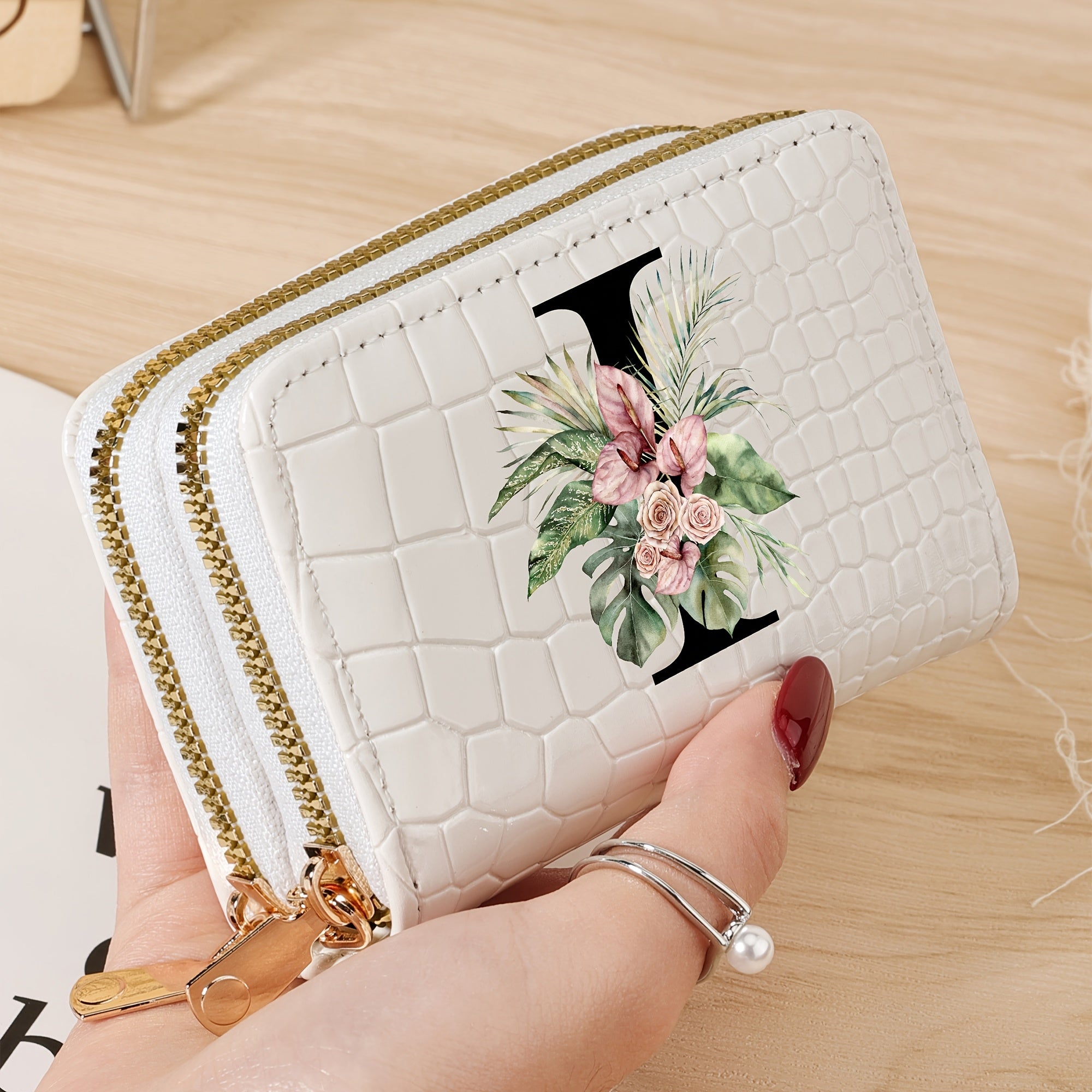 Cartera para tarjetas de crédito para mujer con estampado floral de letras, negro y blanco, gran capacidad, con cremallera y textura de cocodrilo en PU