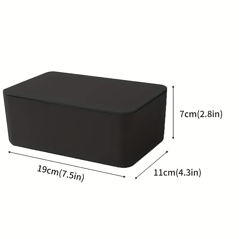 1 dona nam salfetkalar uchun dispenser, nam salfetkalarni yangi va changdan himoyalangan holda saqlash uchun muhrlangan qopqoq bilan. Stol, ofis, yotoqxona, oshxona, hojatxona va ayniqsa foydalanish uchun mos.