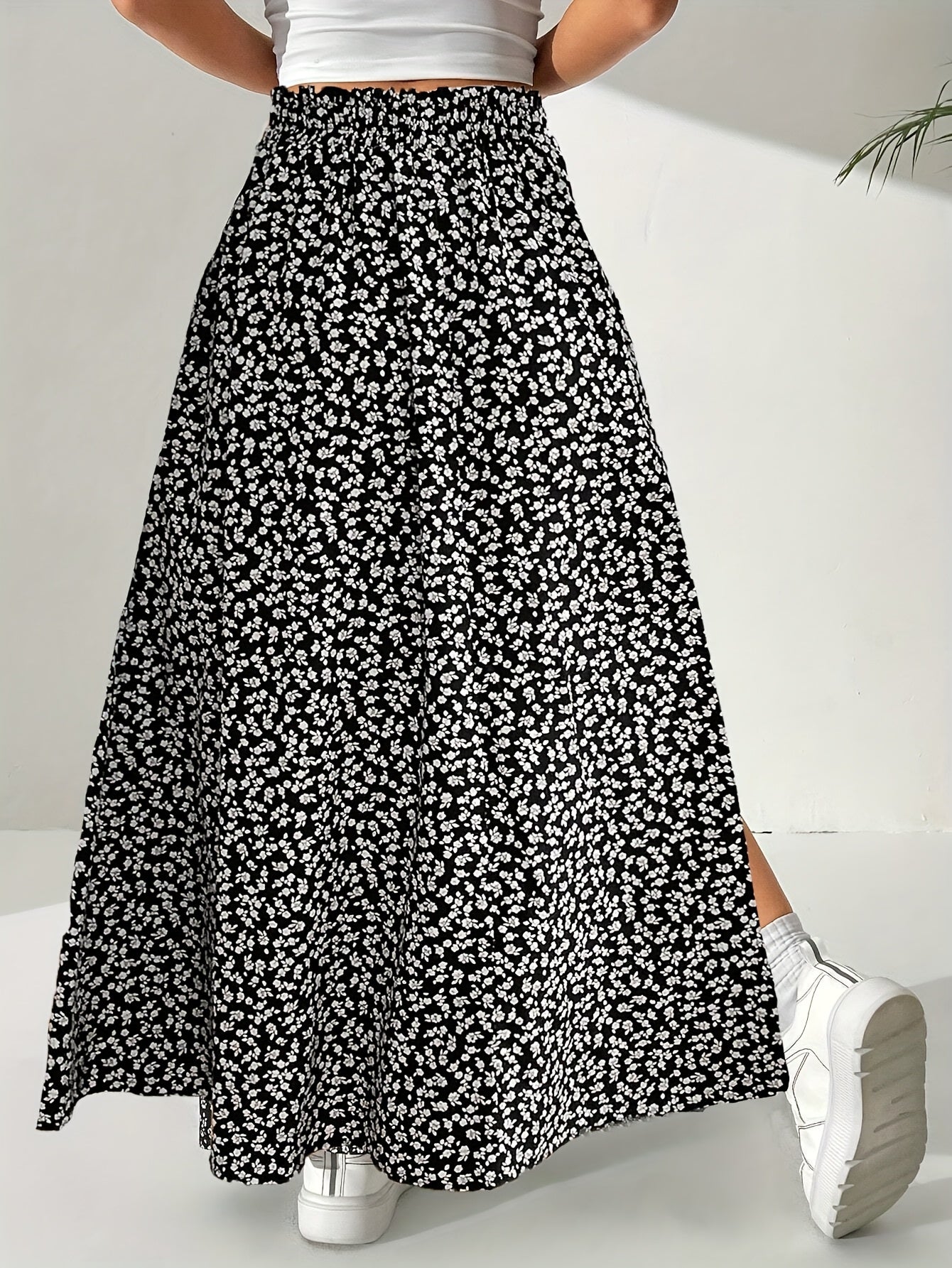 Plus Size Women's Floral A-Line Skirt With High Thigh Slit Black White Summer Vacation