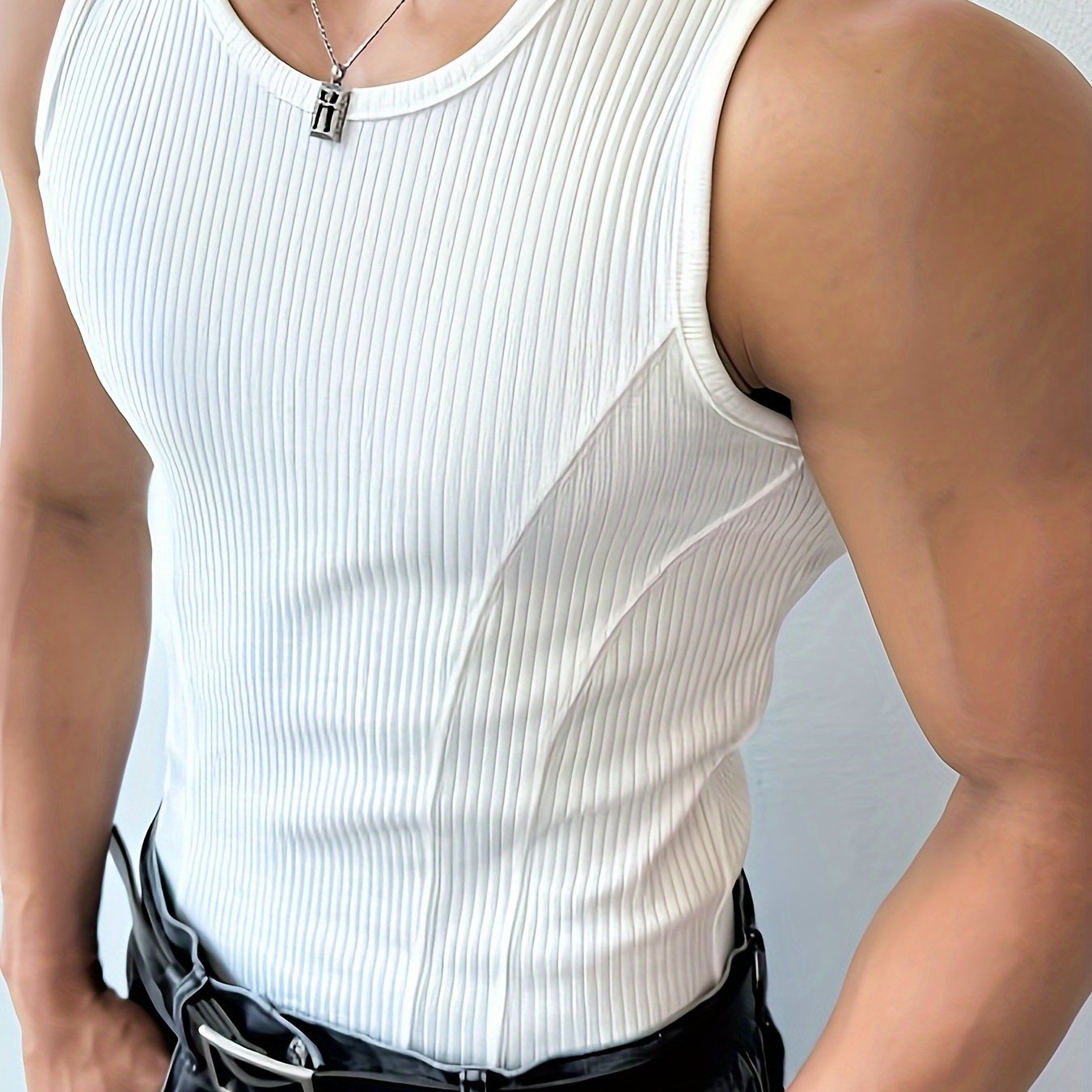 Men's White Ribbed Polyester Tank Top for Summer Workout Sleeveless Crew Neck