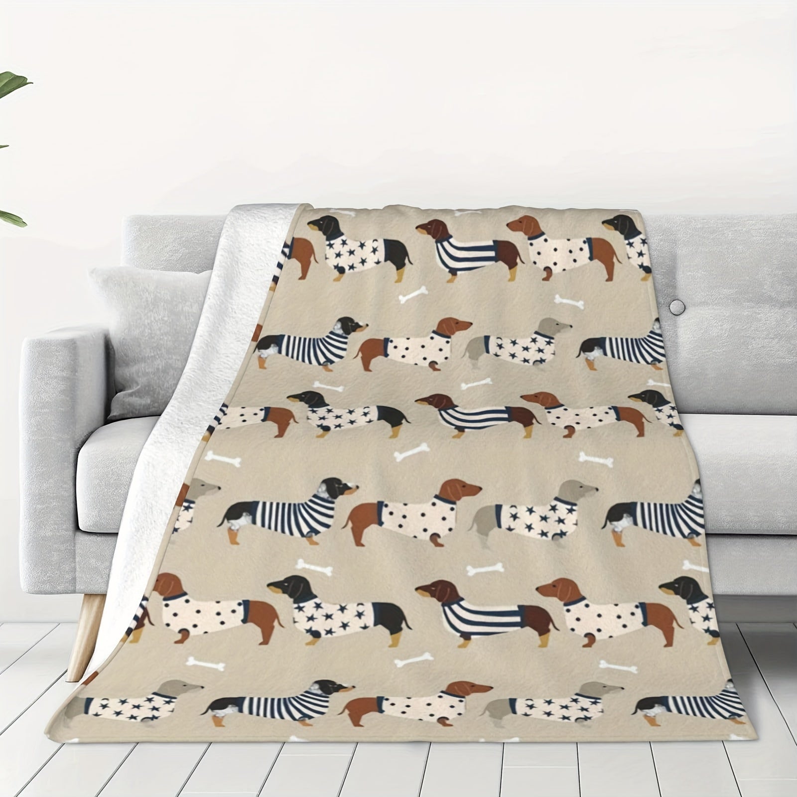 Dachshund Flannel Blanket Throw Bed Cozy Plush Lightweight for Bedroom Living Room