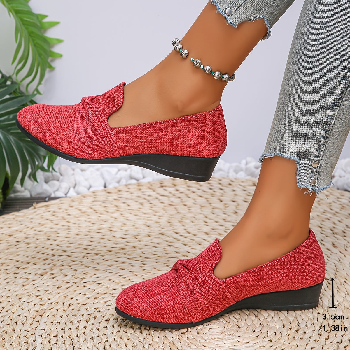Женские туфли-лодочки на slip-on с однотонным цветом и заостренным носком, универсальная ткань, резиновая подошва