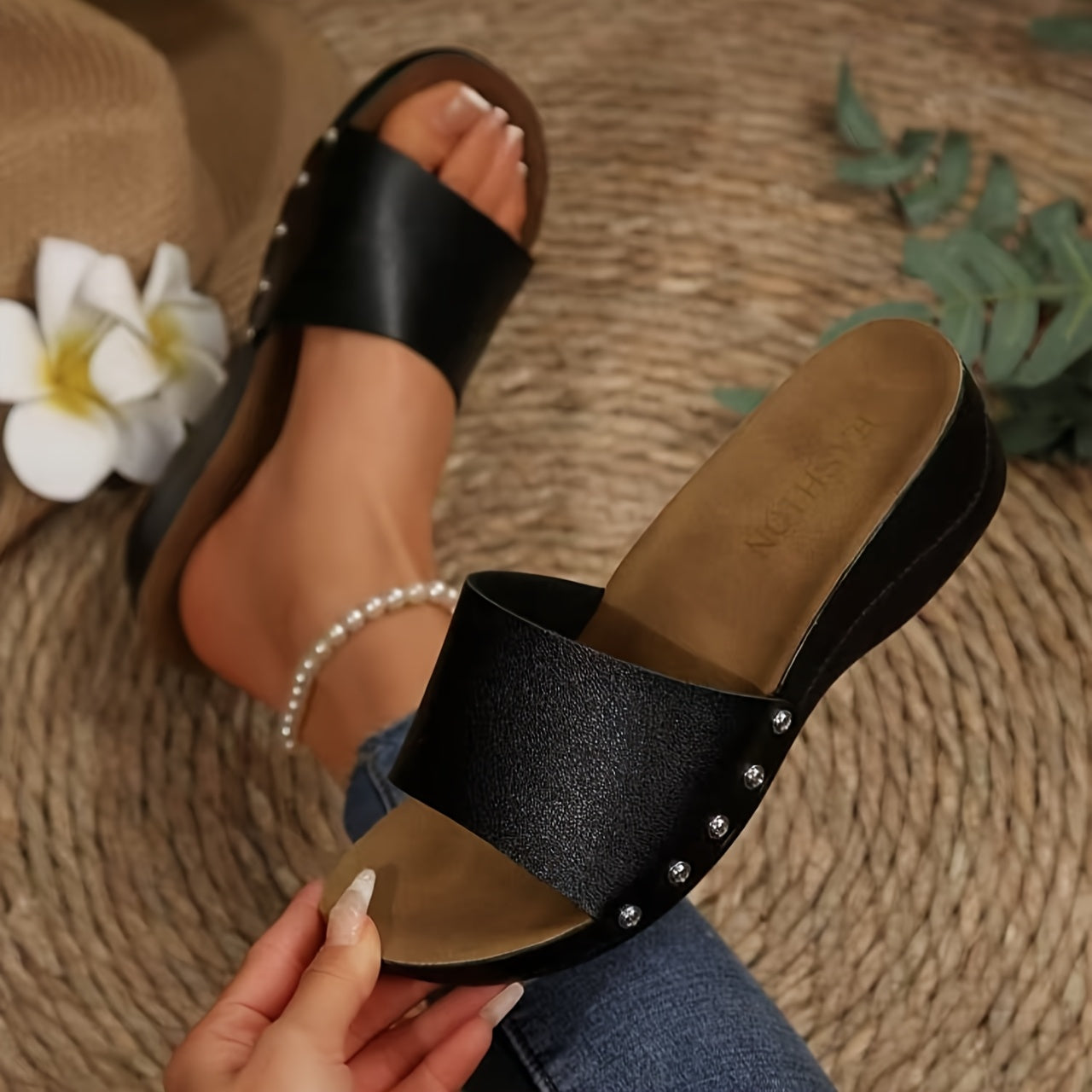 Women's Breathable Summer Flat Slippers Comfortable Soft Bottom