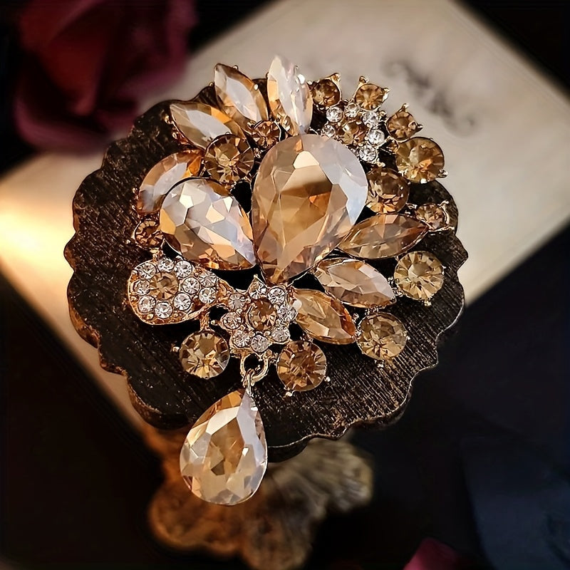 Nostalgik kristal brosh pin, notekis tomchi pendanti va yangicha shisha gullar dizayni - ayollar uchun nafis va yuqori darajadagi moda aksessuari.