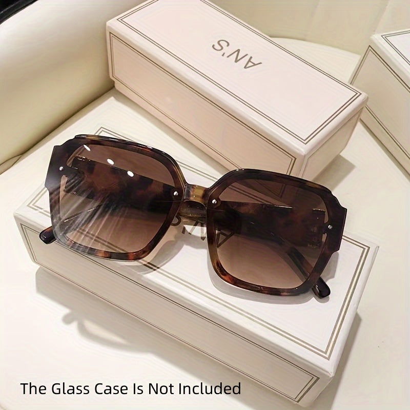 Women's Outdoor Travel Fashion Casual Street Style Lightweight Comfortable