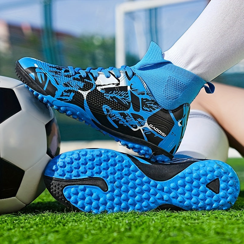 Zamonaviy Erkaklar uchun Chiziqli Futbol Poyabzallari - Mustahkam, Sirpanmaydigan va Yozish uchun qulay, yil davomida ochiq havoda mashg'ulot va musobaqalar uchun.