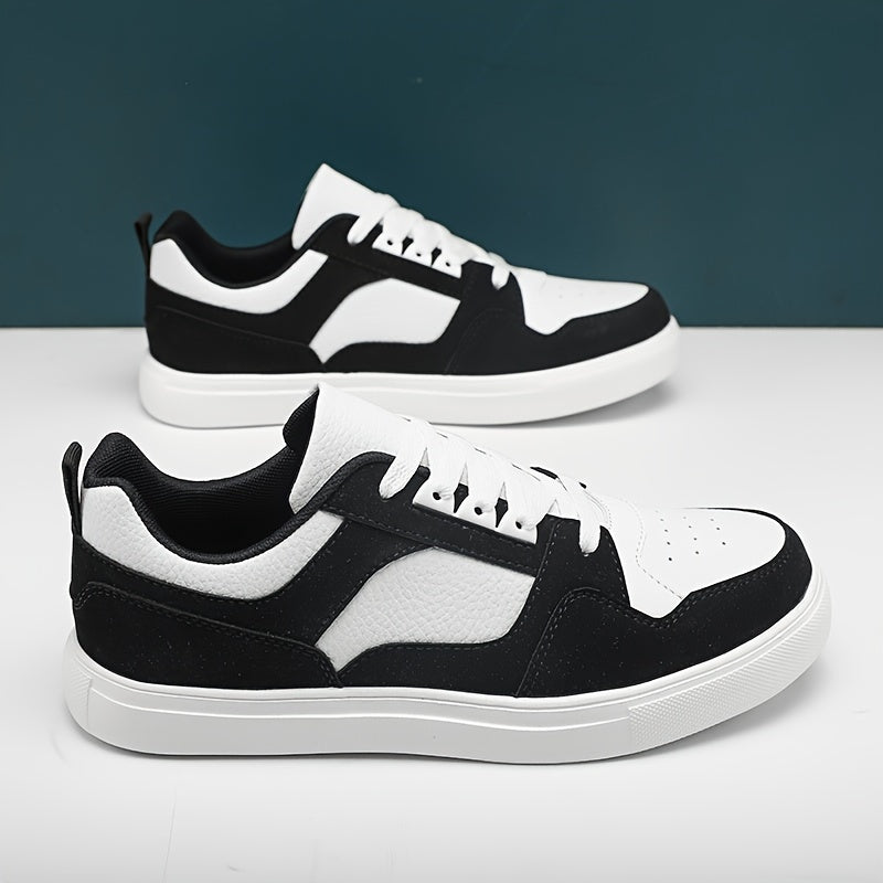 Black and White Casual Skate Shoes for Men and Women with Lace-Up Closure and EVA Sole