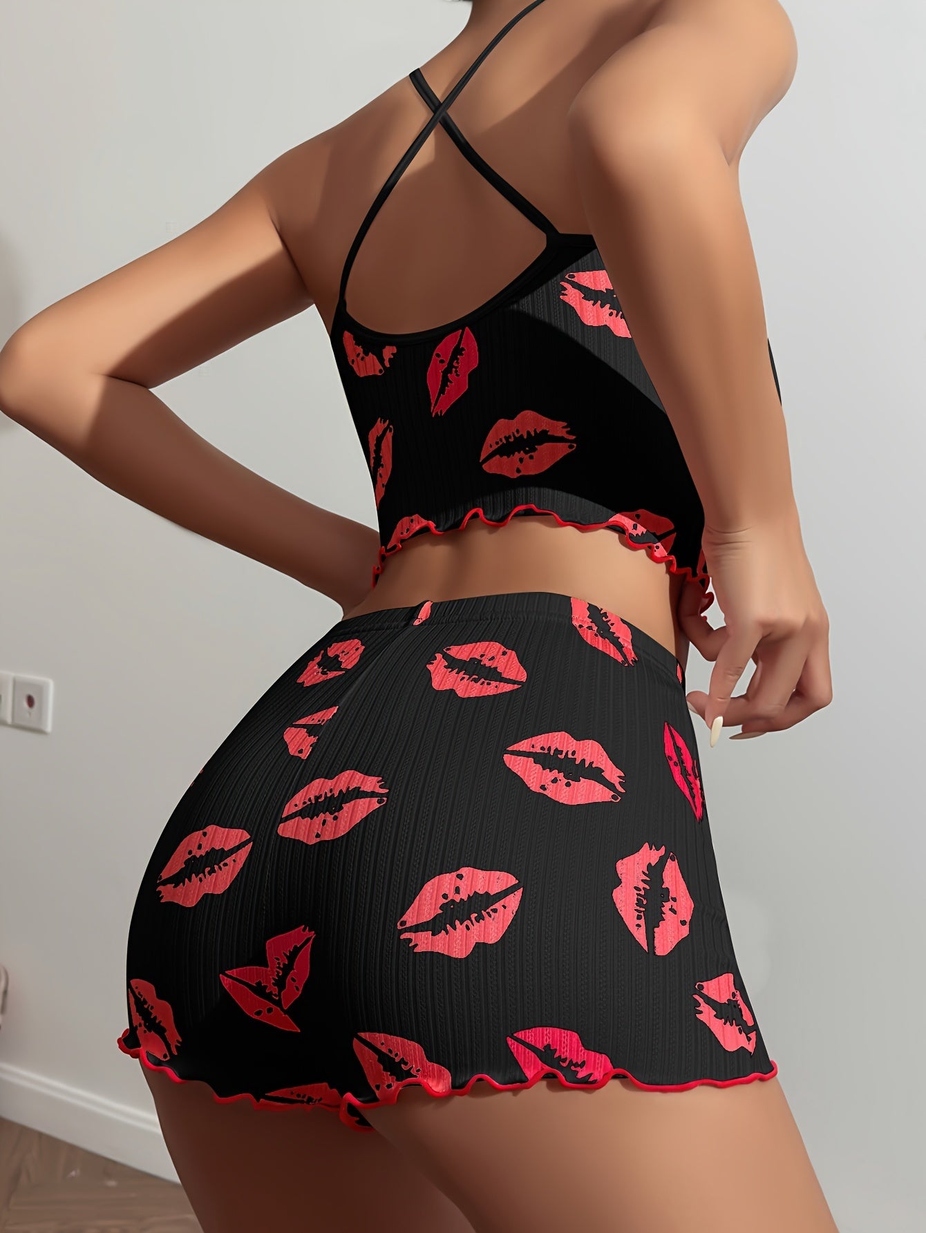 Ayollar uchun yurak izlari bilan pijama to'plami, qovurg'a bo'ylab, spaghetti tasma shortlar, qulay to'qilgan mato uyqu kiyimlari, 90% polyester, 10% elastan, barcha mavsumlar uchun dam olish kiyimlari